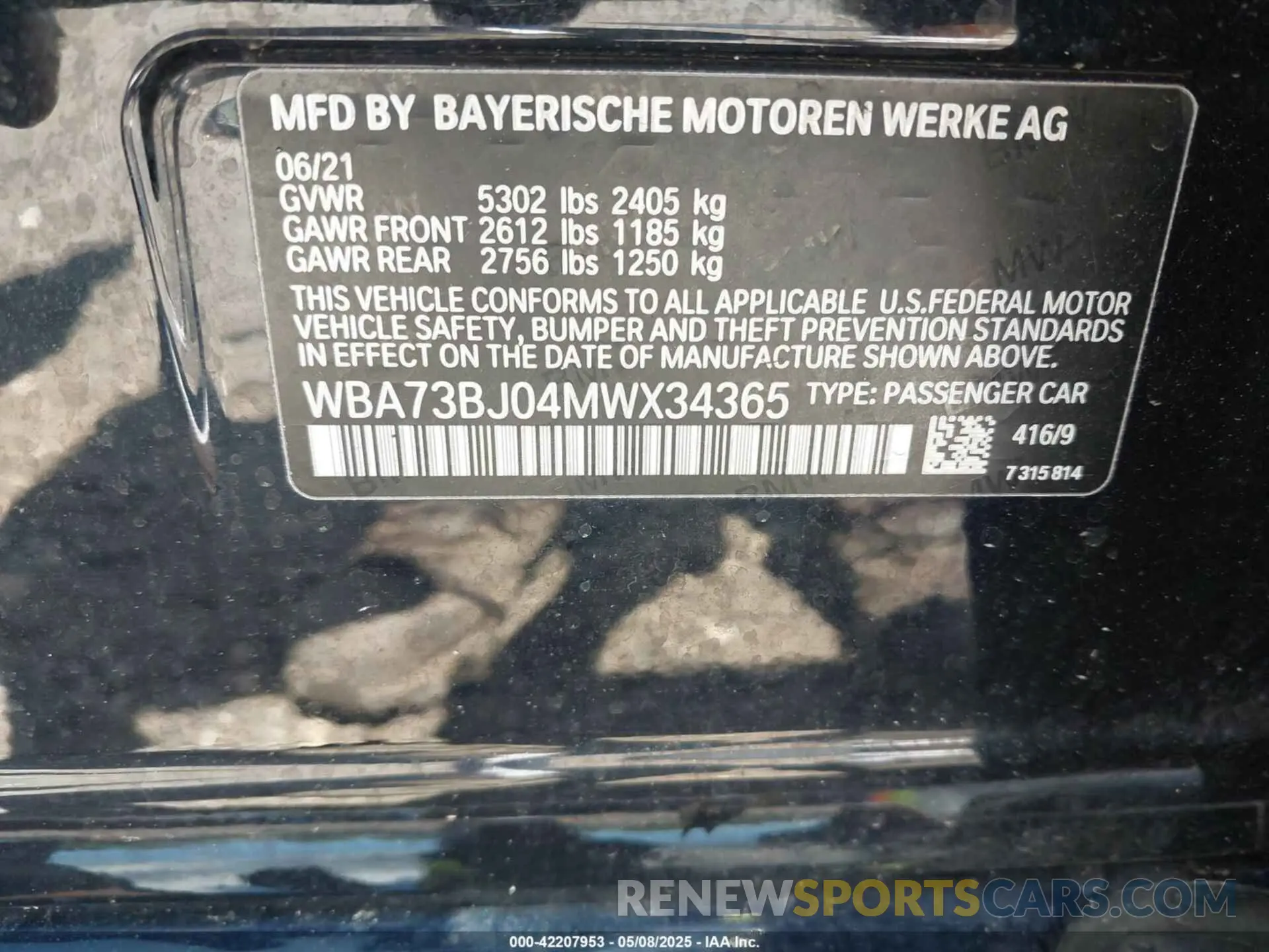 9 Photograph of a damaged car WBA73BJ04MWX34365 BMW 540I 2021
