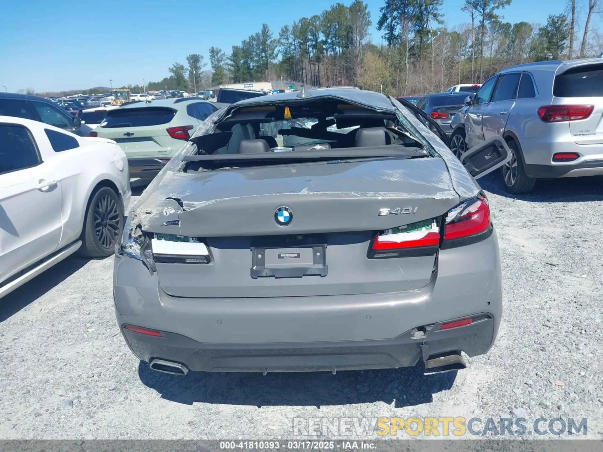 15 Photograph of a damaged car WBA73BJ09MCG10189 BMW 540I 2021