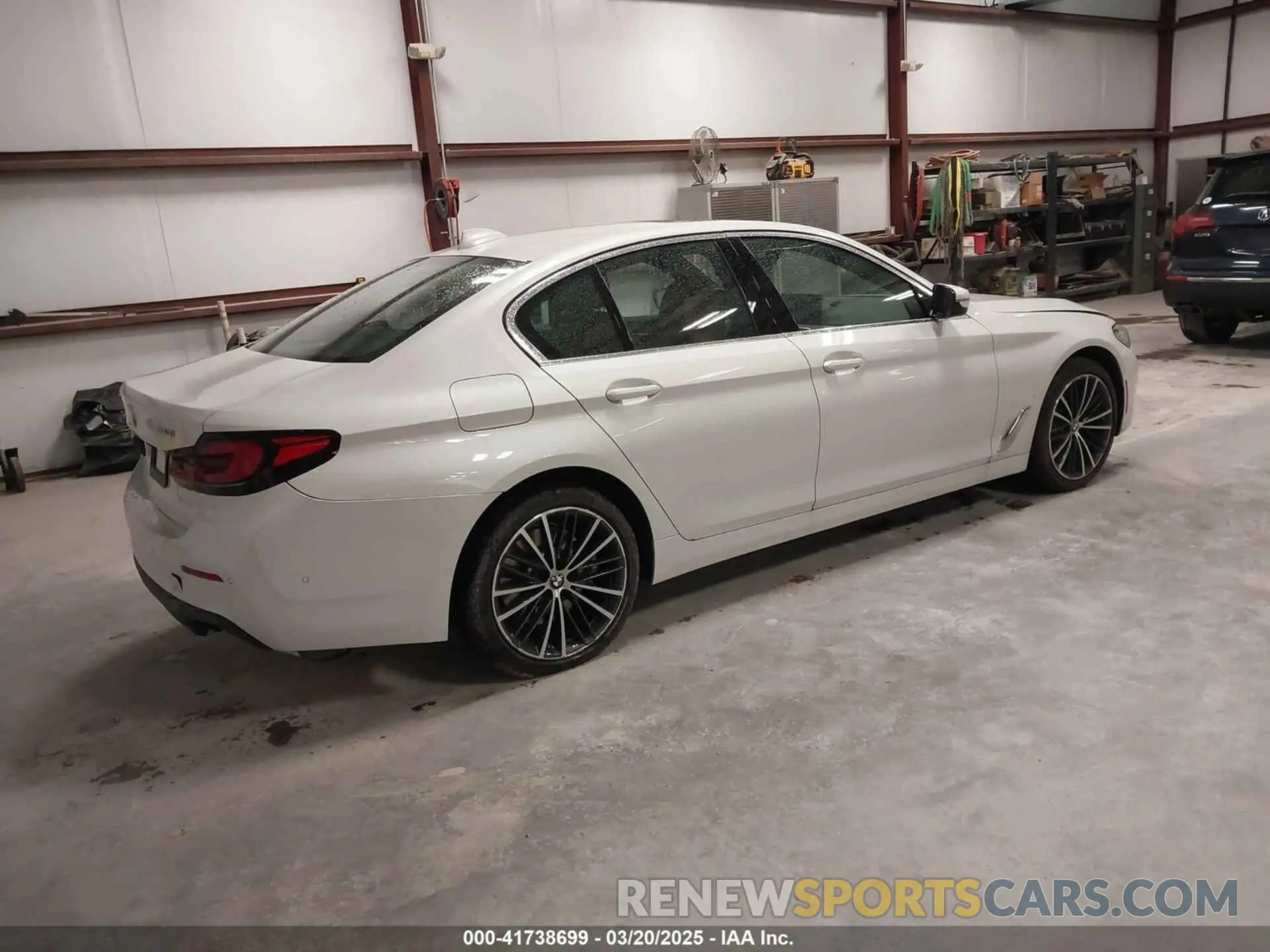 4 Photograph of a damaged car WBA73BJ0XMCF99803 BMW 540I 2021
