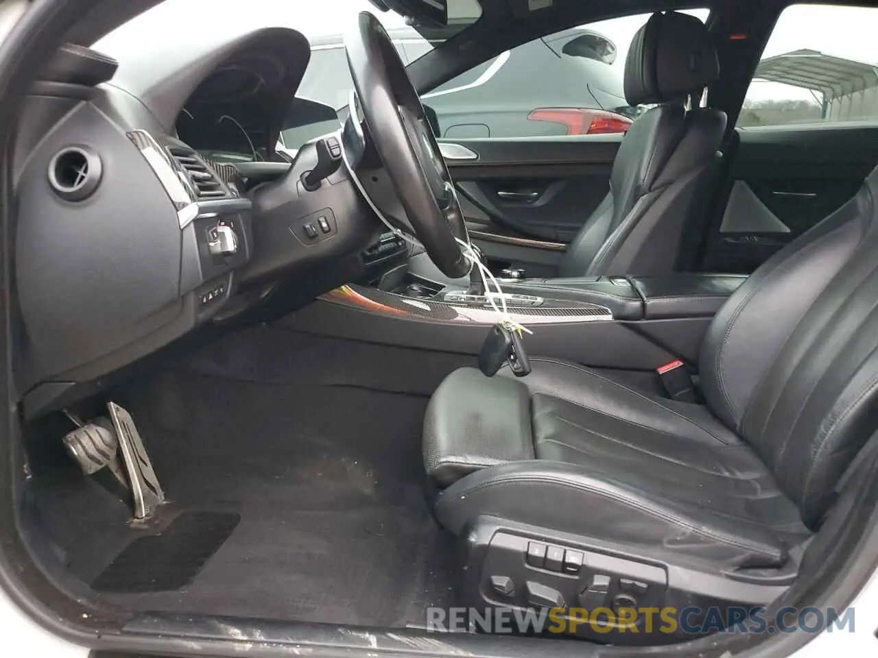 7 Photograph of a damaged car WBA6D6C57JG388875 BMW 6 SERIES 2018