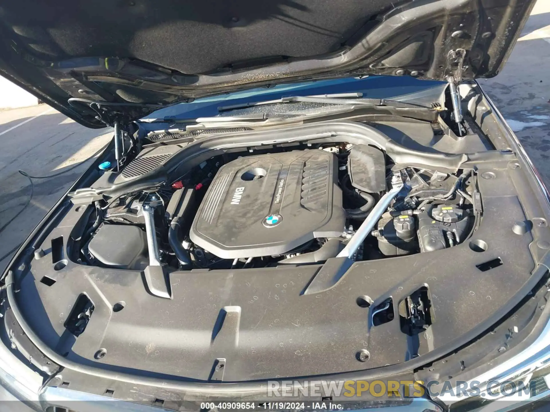 10 Photograph of a damaged car WBAJV6C54KBK09102 BMW 640I GRAN TURISMO 2019