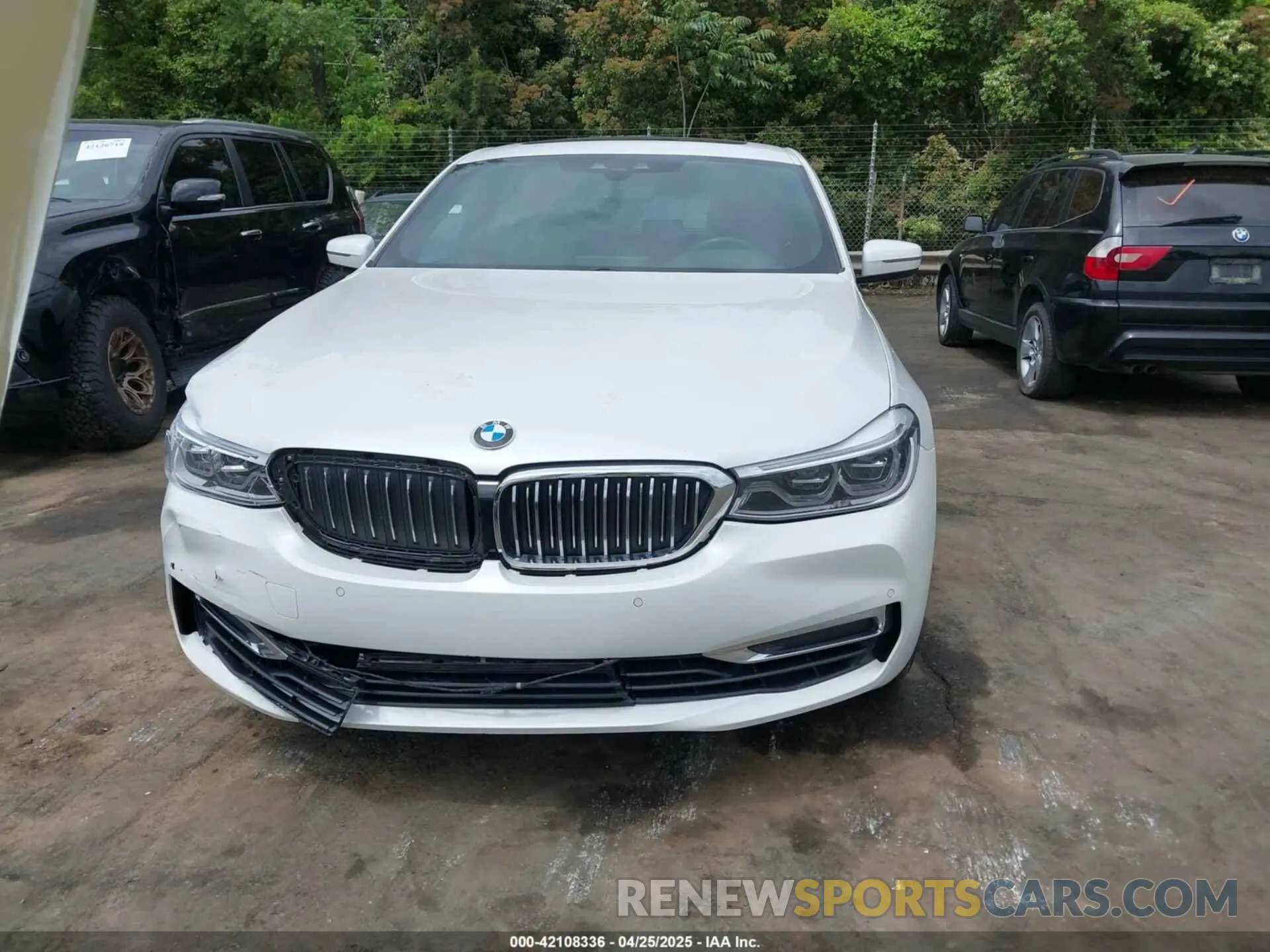 12 Photograph of a damaged car WBAJV6C56KBK09053 BMW 640I GRAN TURISMO 2019