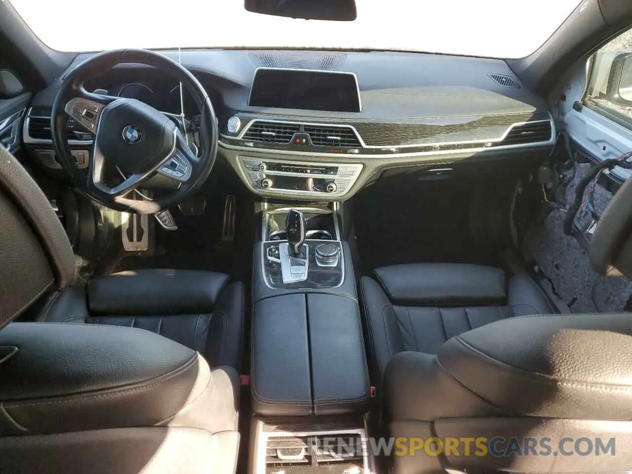 8 Photograph of a damaged car WBA7E2C51KB218262 BMW 7 SERIES 2019