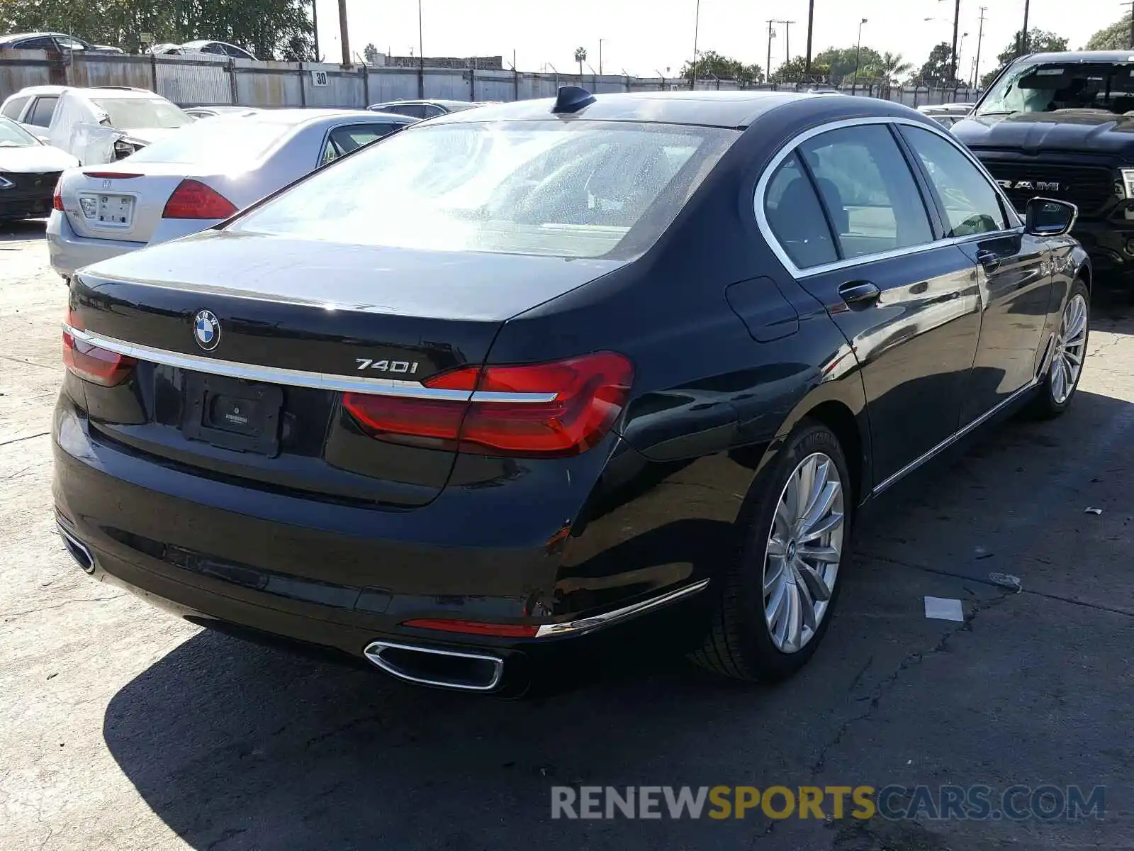 4 Photograph of a damaged car WBA7E2C51KB454698 BMW 7 SERIES 2019