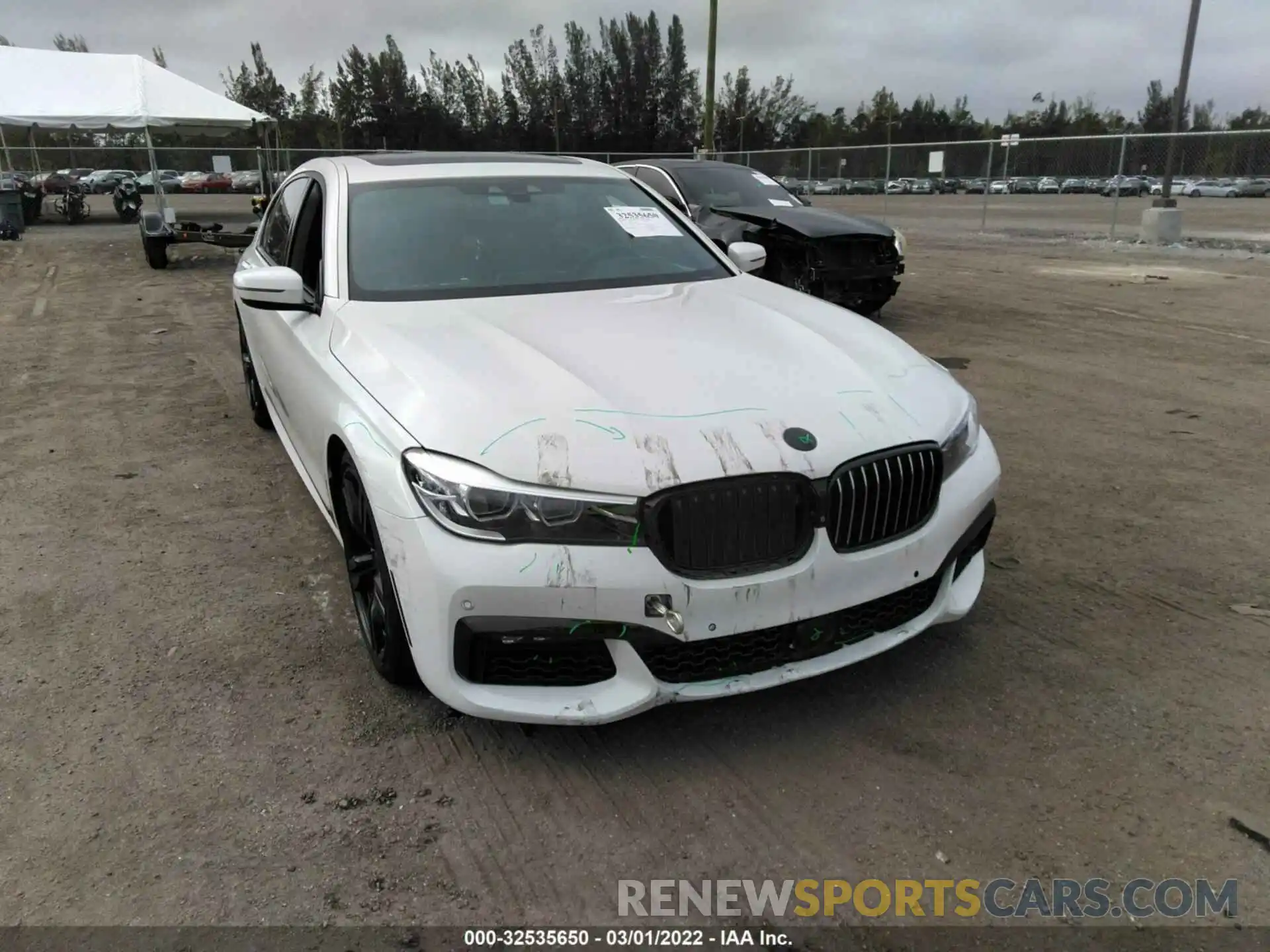 6 Photograph of a damaged car WBA7E2C53KB217808 BMW 7 SERIES 2019