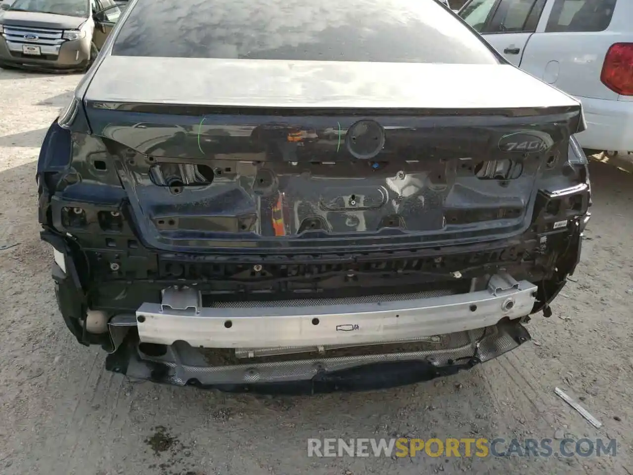 9 Photograph of a damaged car WBA7E2C53KB454489 BMW 7 SERIES 2019