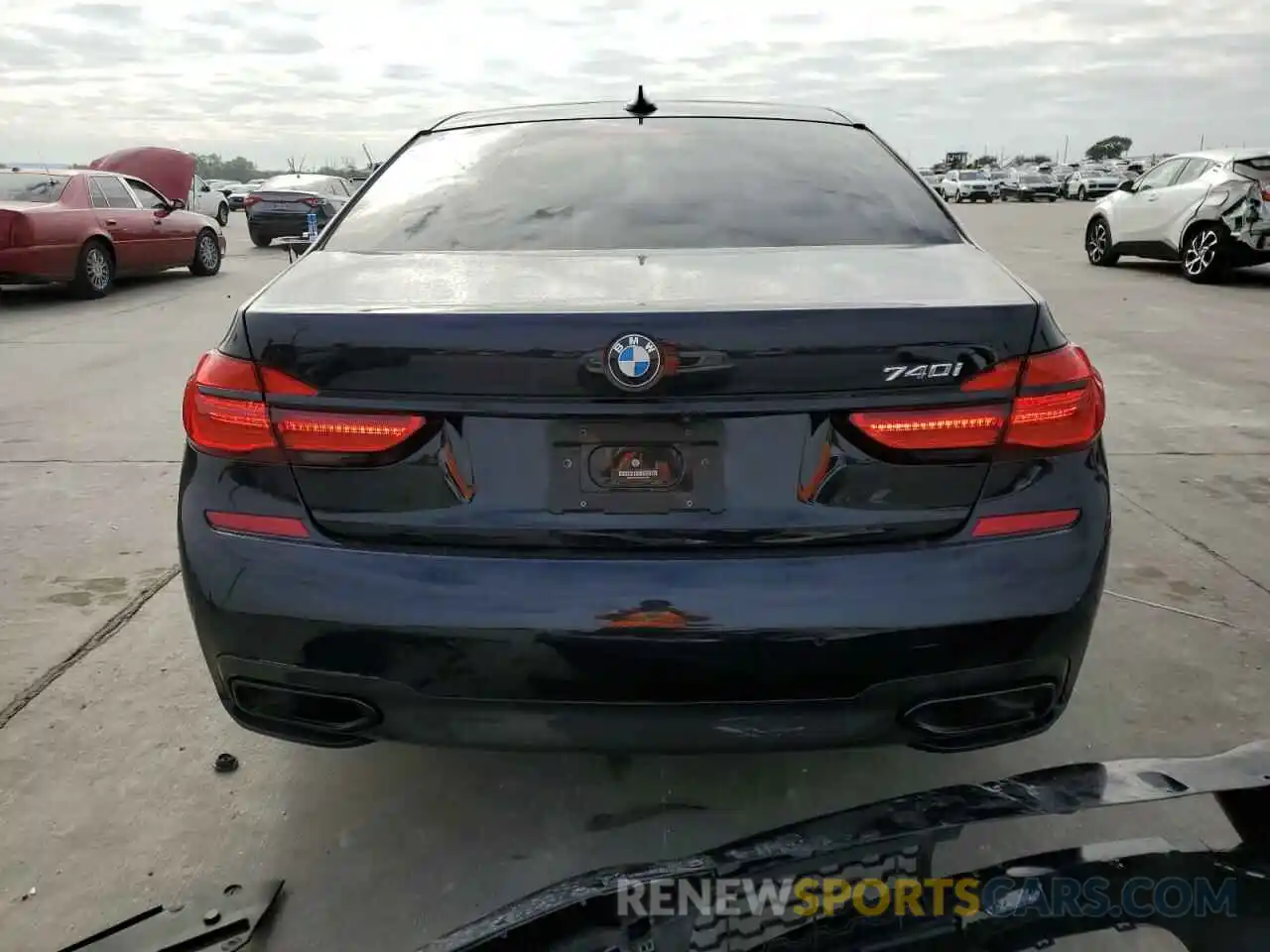 6 Photograph of a damaged car WBA7E2C55KB454204 BMW 7 SERIES 2019