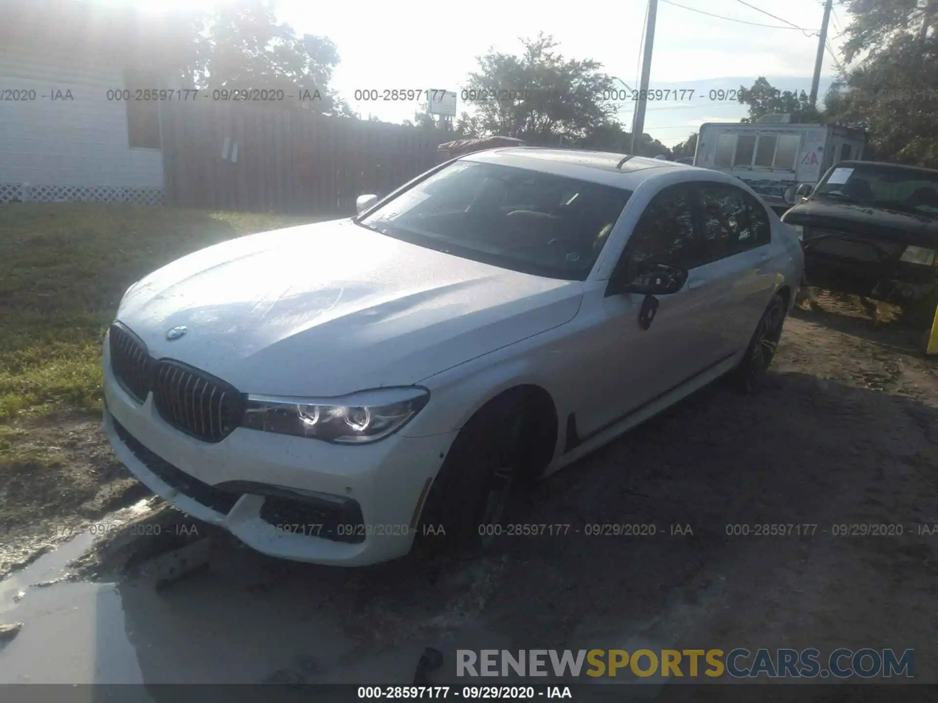 2 Photograph of a damaged car WBA7E2C56KB217155 BMW 7 SERIES 2019