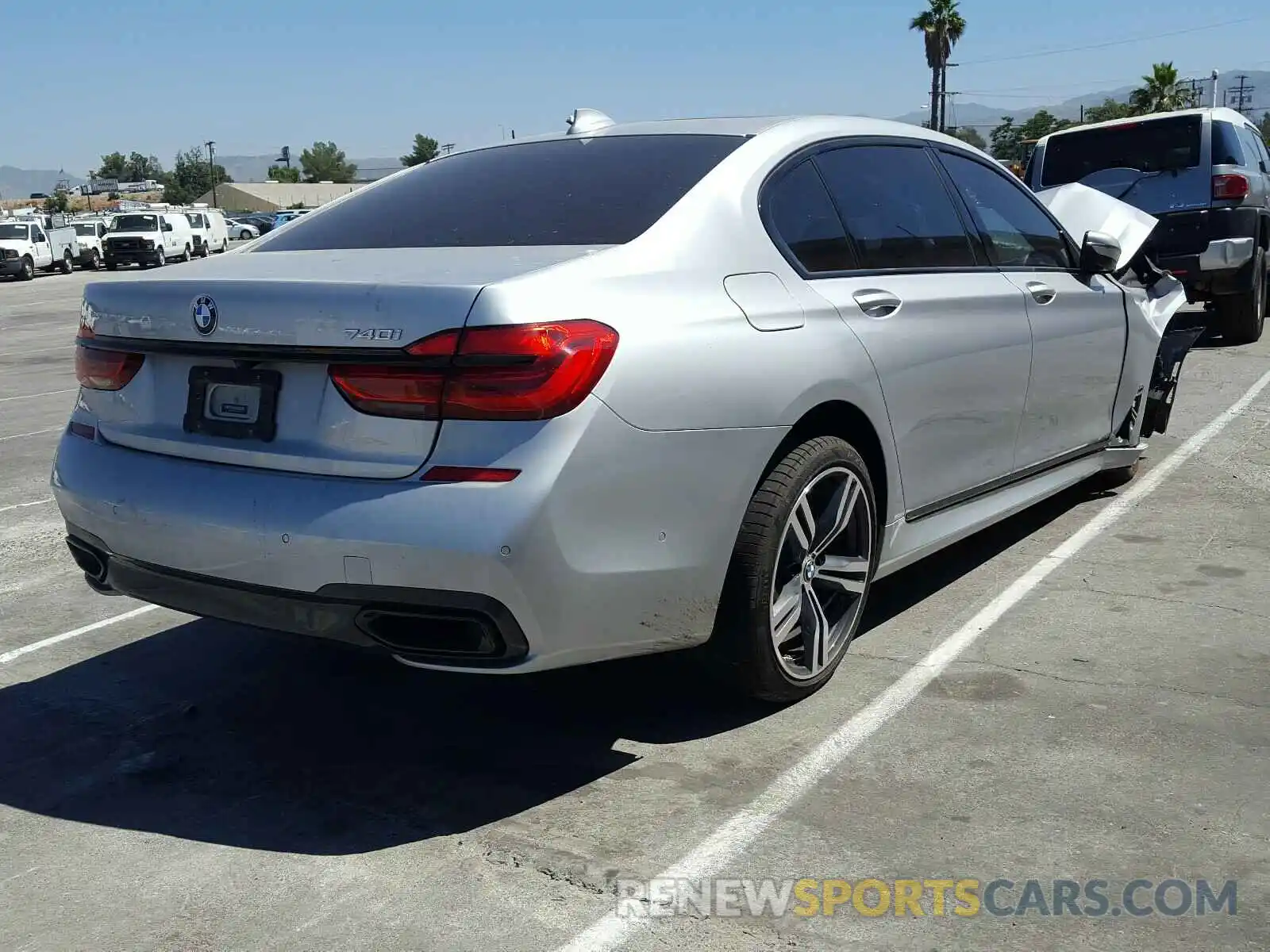 4 Photograph of a damaged car WBA7E2C59KB454142 BMW 7 SERIES 2019