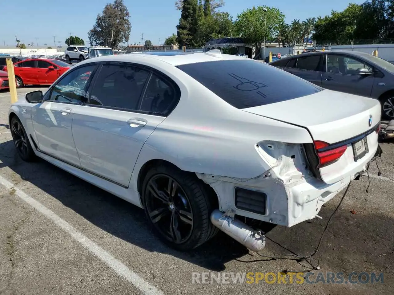 2 Photograph of a damaged car WBA7E2C5XKB218468 BMW 7 SERIES 2019