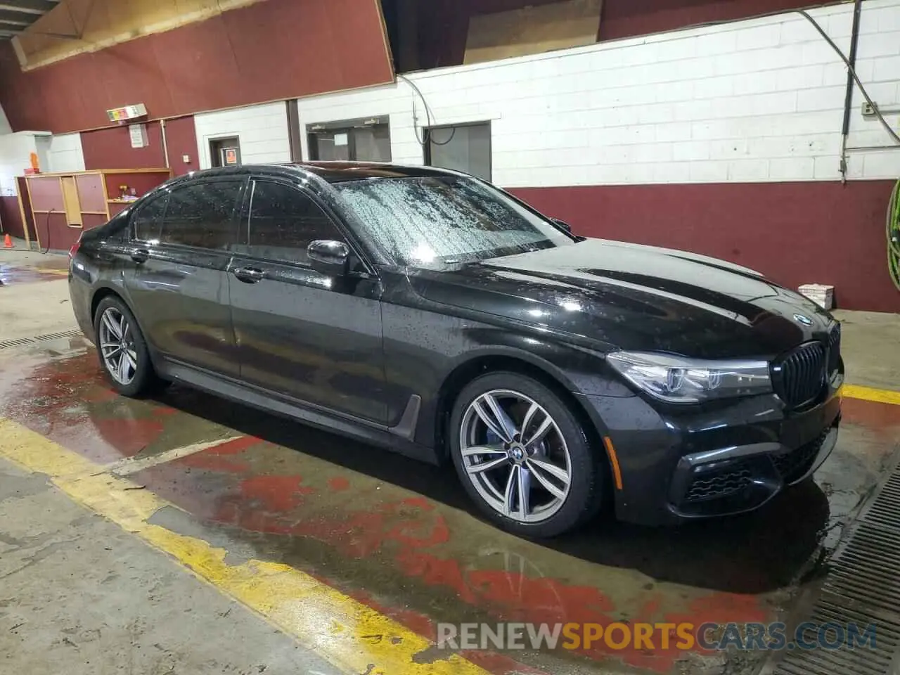 4 Photograph of a damaged car WBA7E4C50KGV28708 BMW 7 SERIES 2019