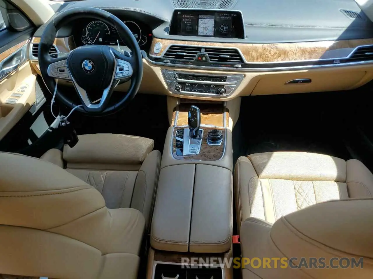 8 Photograph of a damaged car WBA7E4C50KGV70103 BMW 7 SERIES 2019