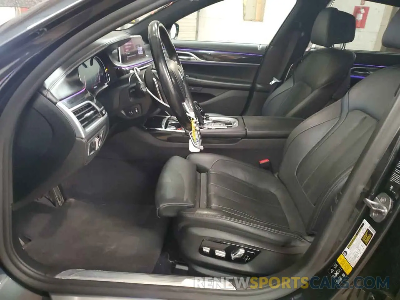 7 Photograph of a damaged car WBA7E4C51KGV70174 BMW 7 SERIES 2019