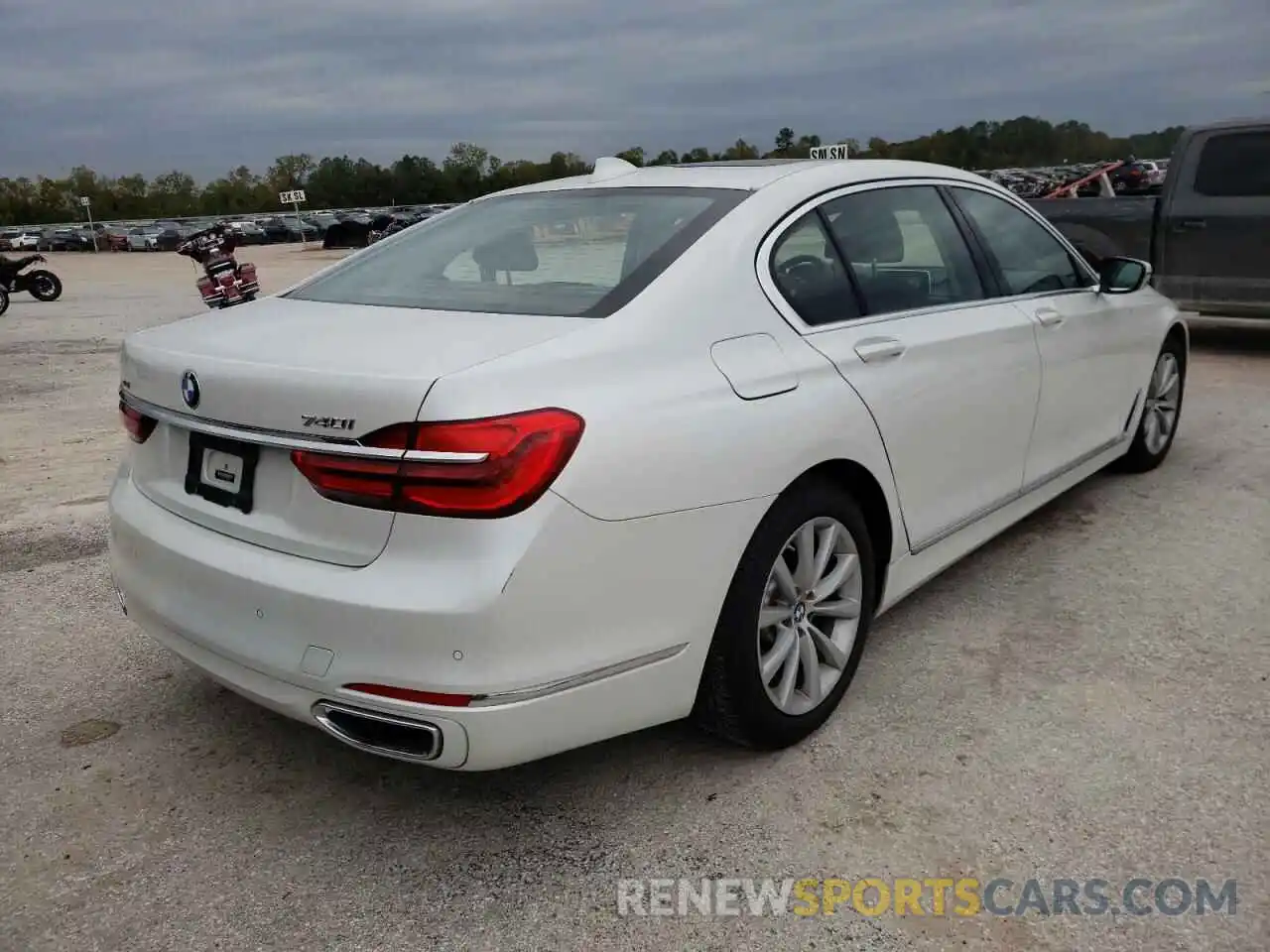 3 Photograph of a damaged car WBA7E4C55KGV28820 BMW 7 SERIES 2019