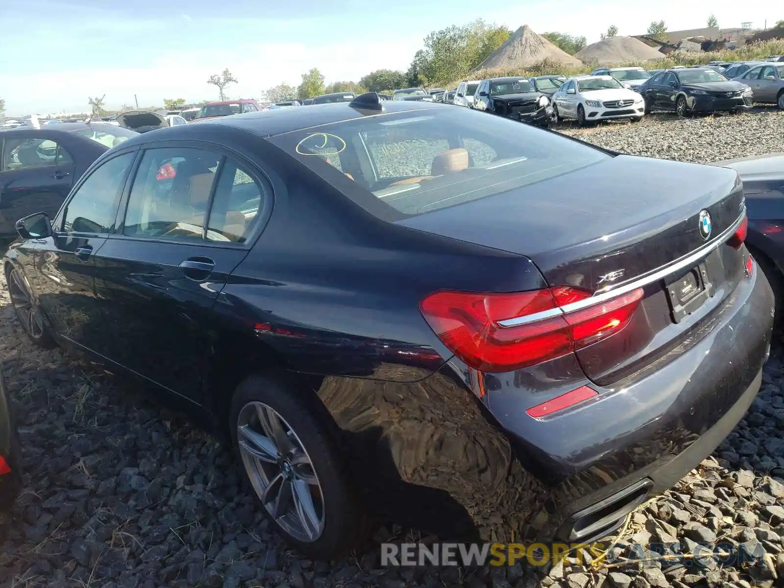 3 Photograph of a damaged car WBA7E4C55KGV69982 BMW 7 SERIES 2019