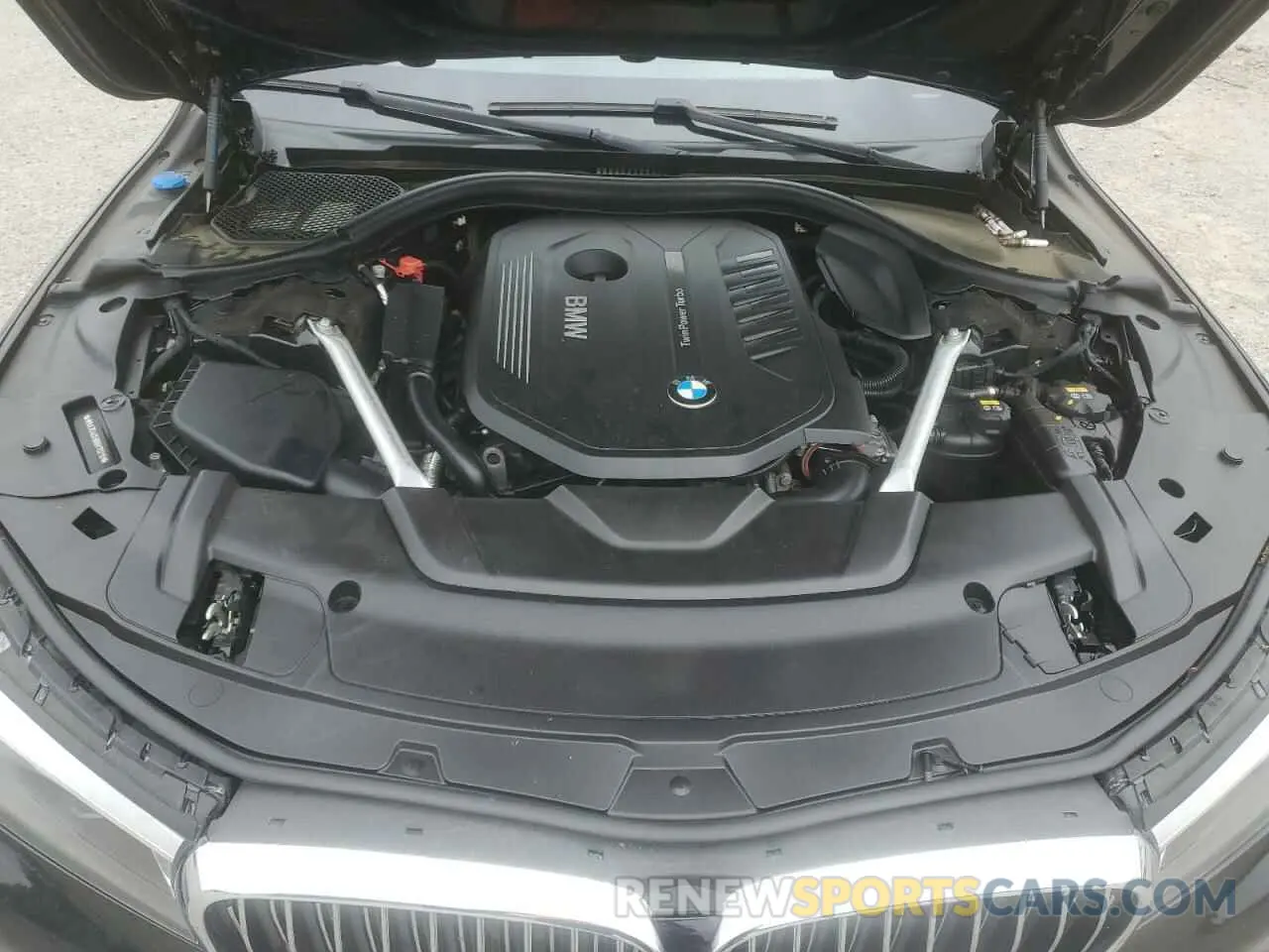 11 Photograph of a damaged car WBA7E4C55KGV70212 BMW 7 SERIES 2019