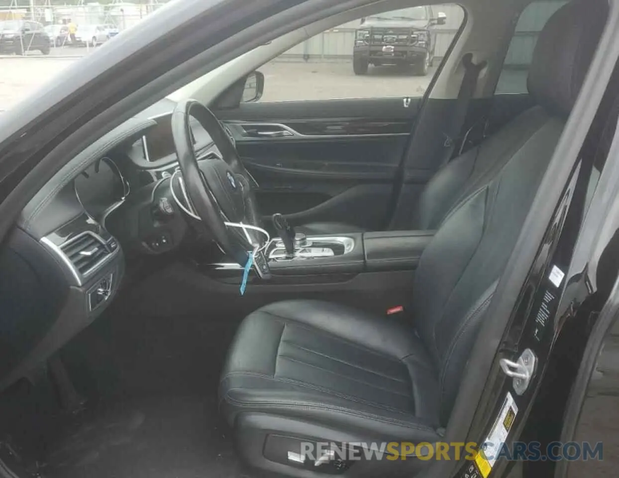 7 Photograph of a damaged car WBA7E4C55KGV70212 BMW 7 SERIES 2019