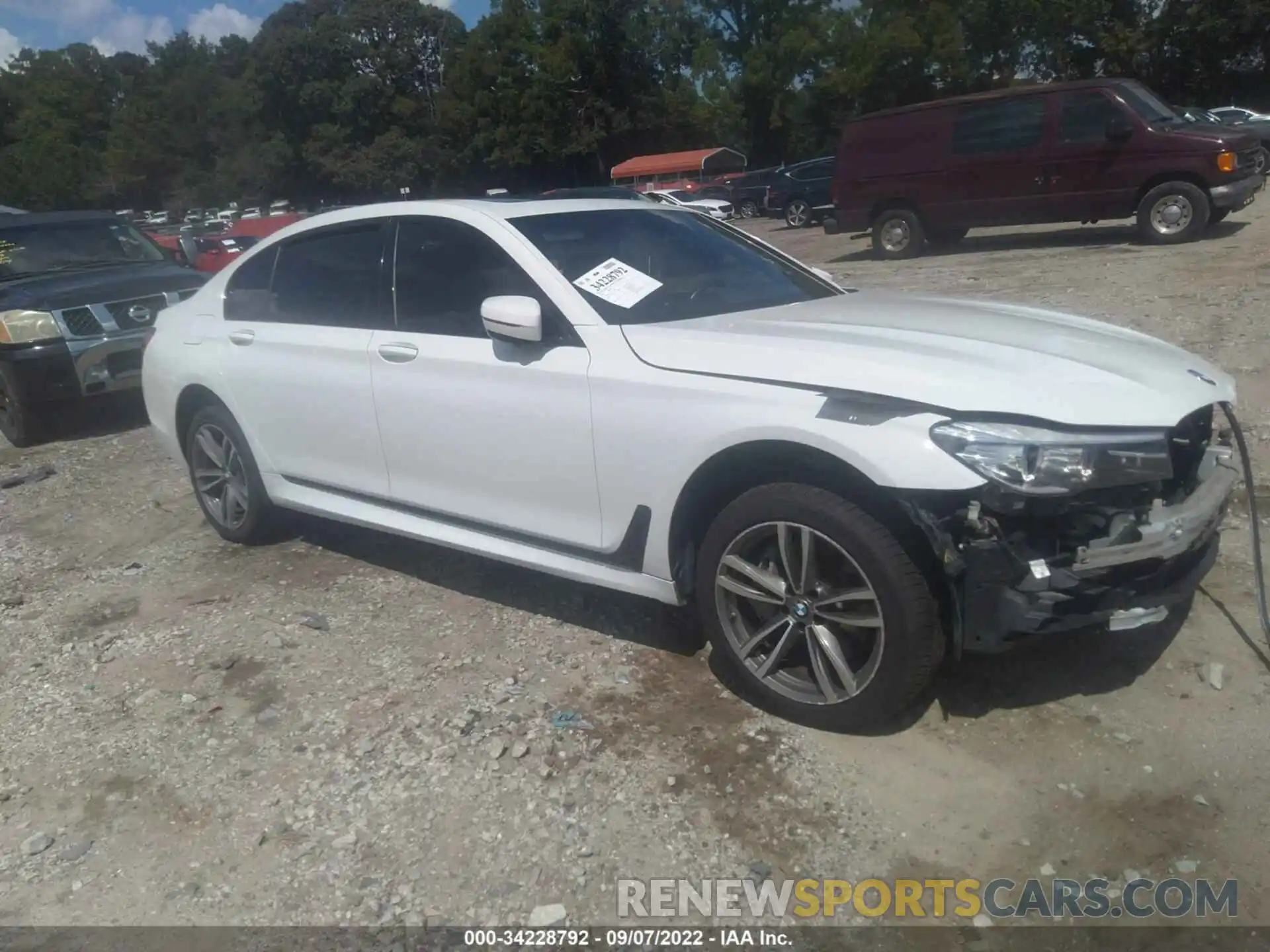 1 Photograph of a damaged car WBA7E4C56KGV28499 BMW 7 SERIES 2019