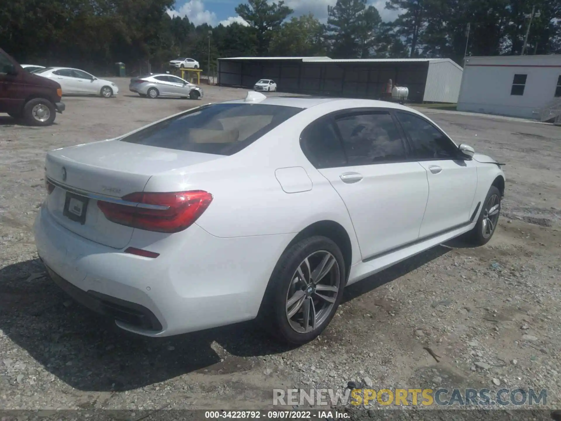 4 Photograph of a damaged car WBA7E4C56KGV28499 BMW 7 SERIES 2019