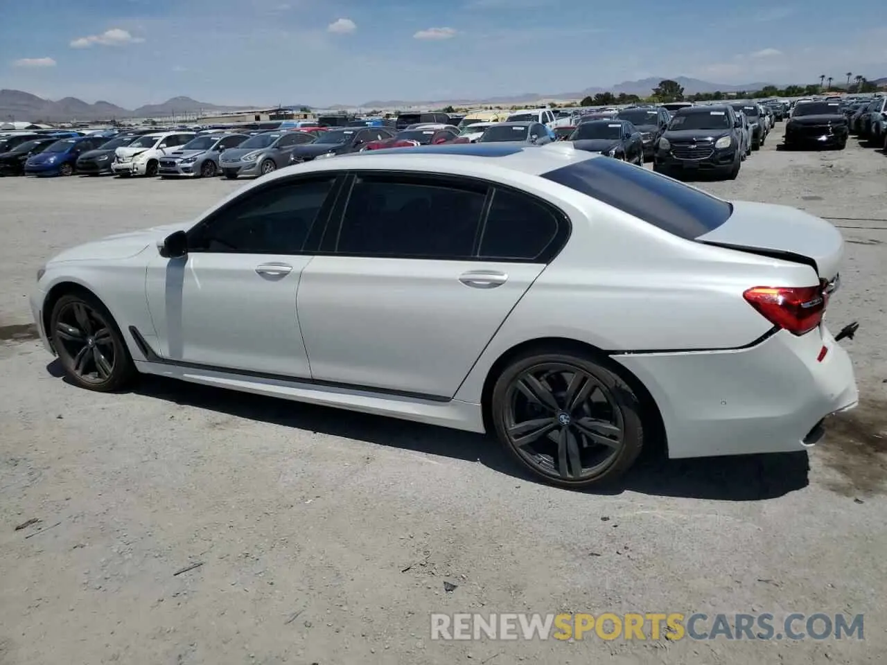2 Photograph of a damaged car WBA7F0C54KGM25569 BMW 7 SERIES 2019