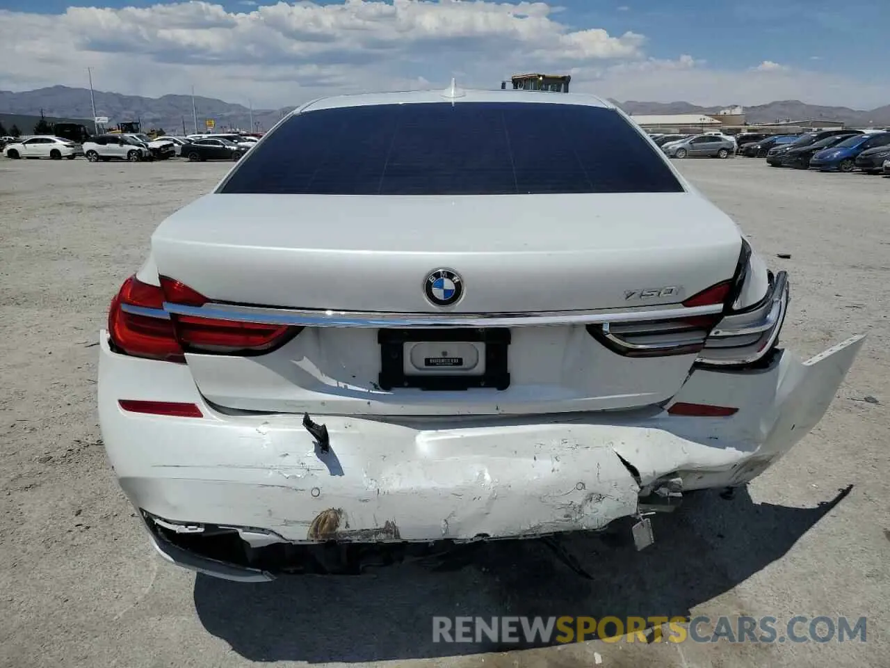 6 Photograph of a damaged car WBA7F0C54KGM25569 BMW 7 SERIES 2019
