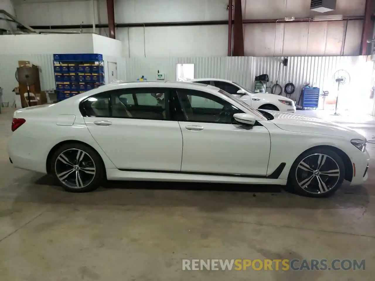 9 Photograph of a damaged car WBA7F0C56KGM24701 BMW 7 SERIES 2019