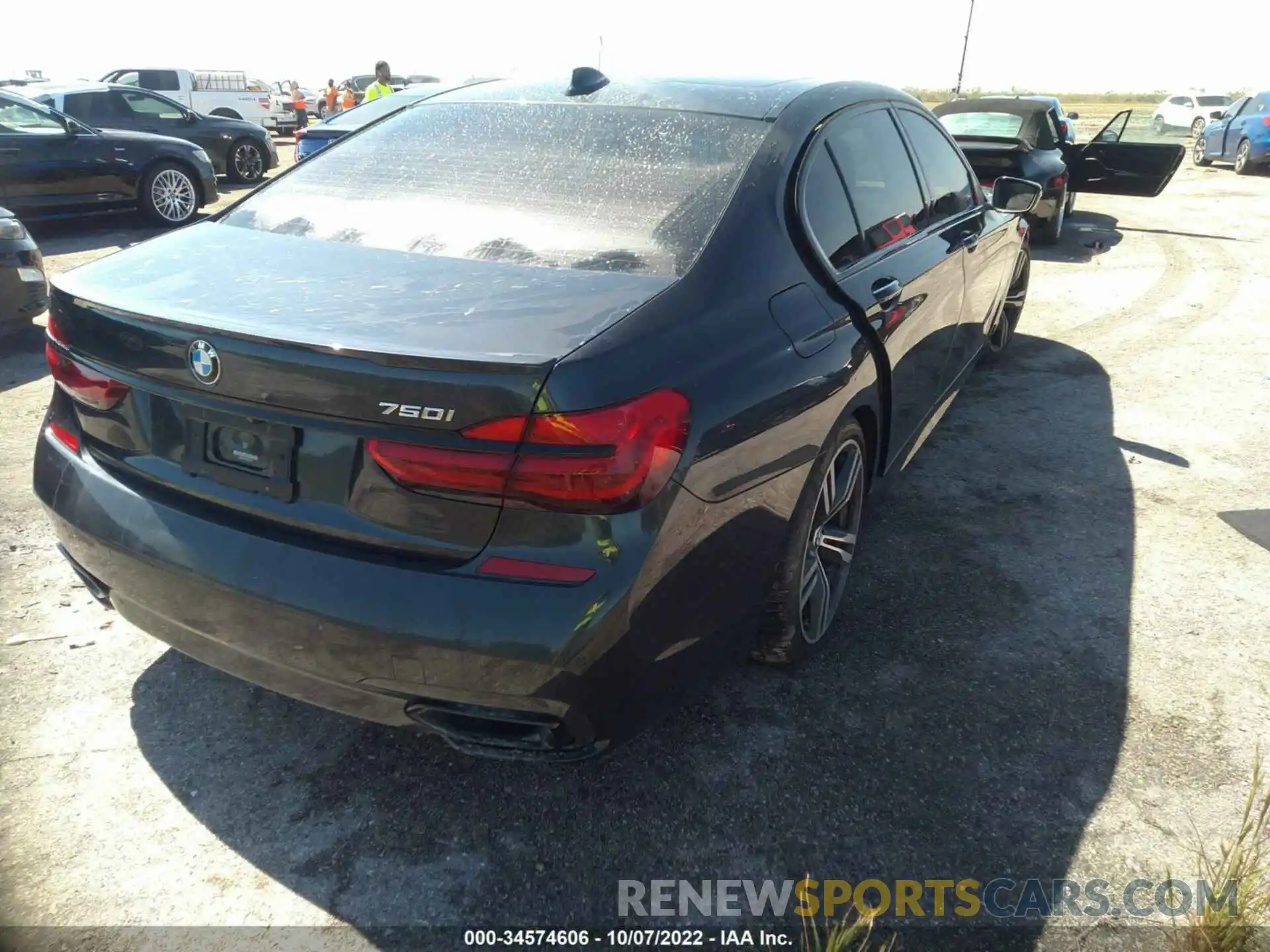 4 Photograph of a damaged car WBA7F0C57KGM24447 BMW 7 SERIES 2019