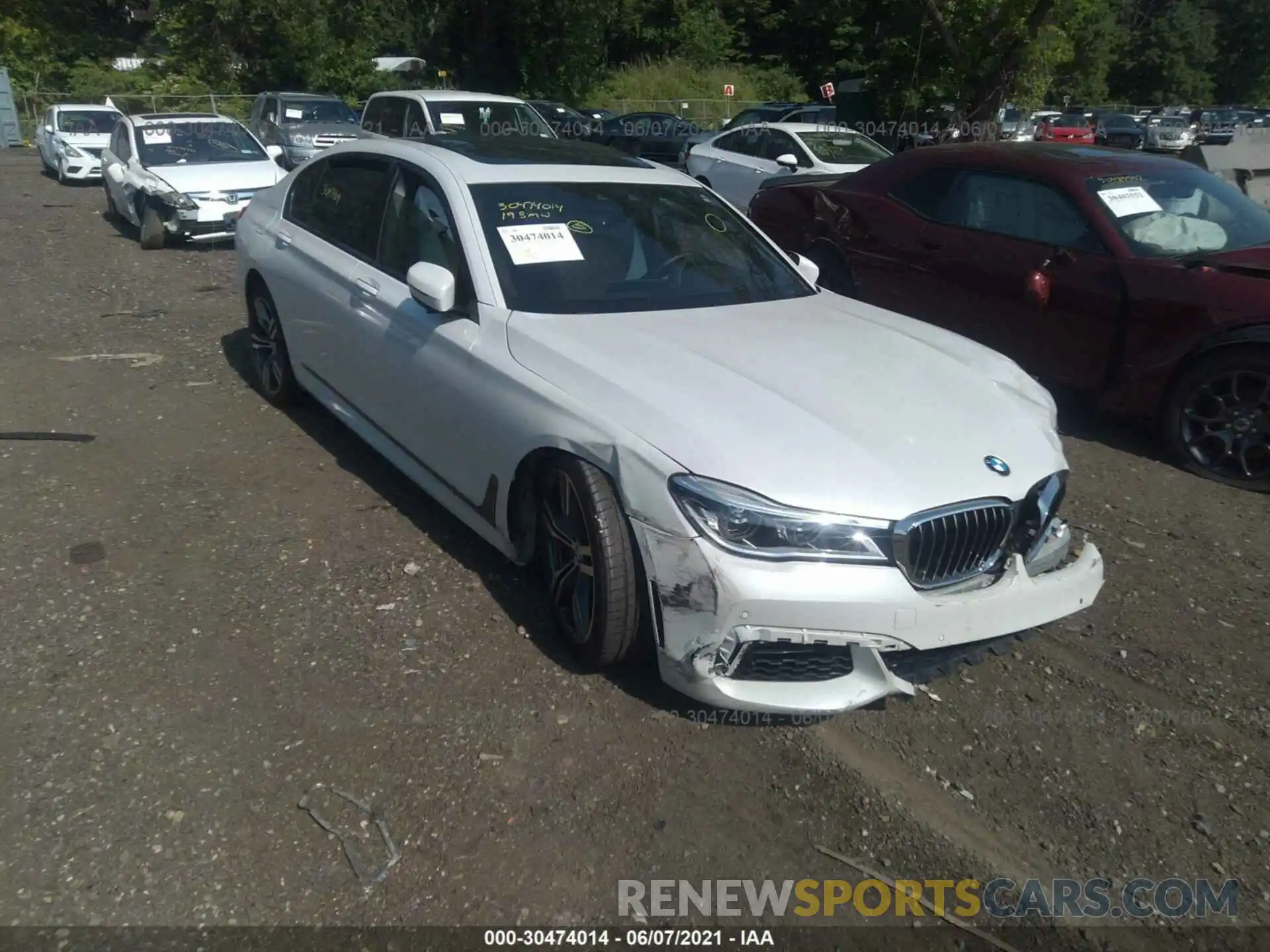 1 Photograph of a damaged car WBA7F0C5XKGM25060 BMW 7 SERIES 2019