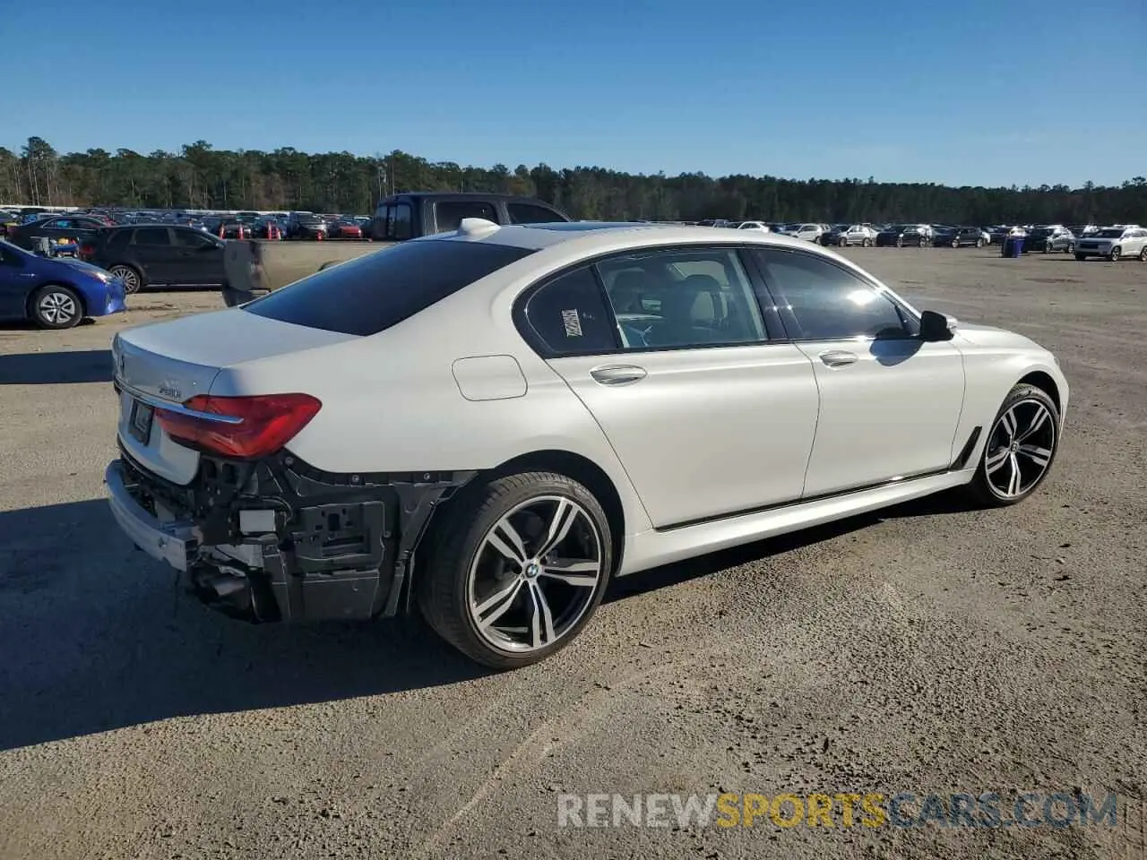 3 Photograph of a damaged car WBA7F0C5XKGM25897 BMW 7 SERIES 2019