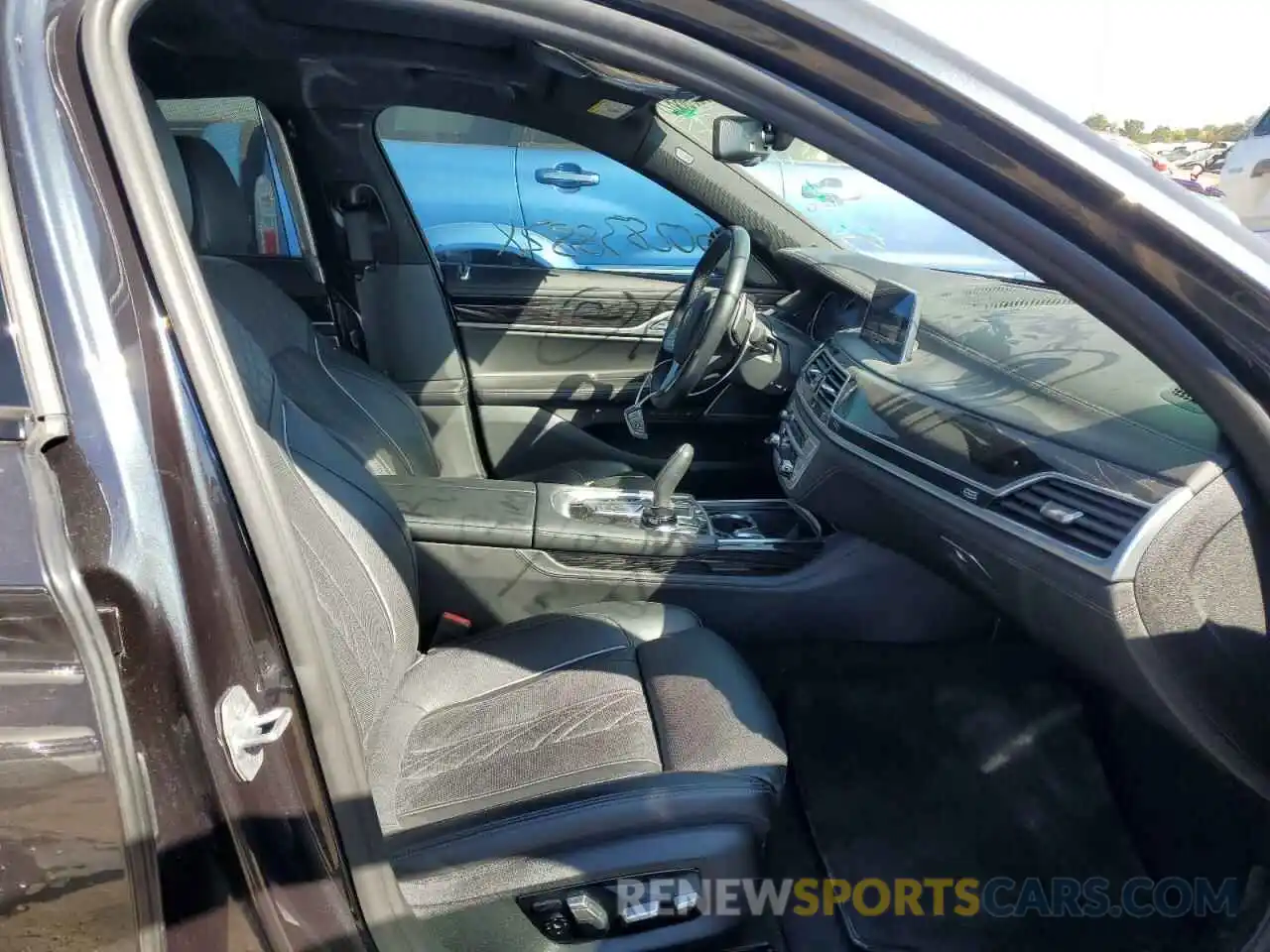 5 Photograph of a damaged car WBA7F2C50KB239083 BMW 7 SERIES 2019