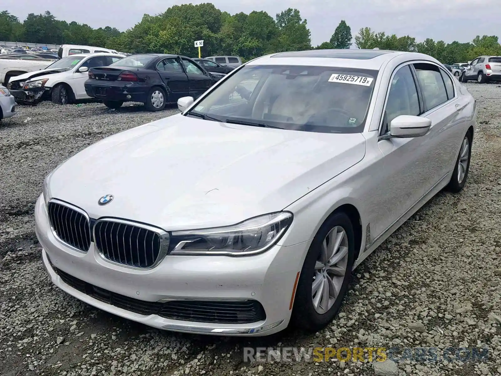 2 Photograph of a damaged car WBA7F2C51KB239996 BMW 7 SERIES 2019