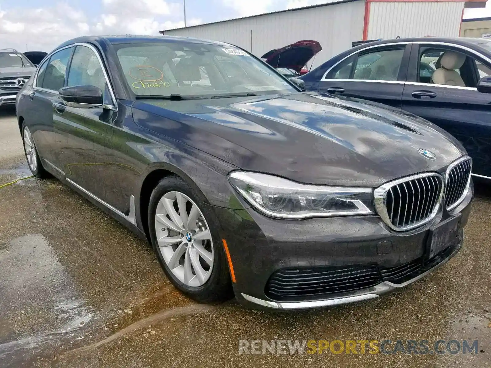 1 Photograph of a damaged car WBA7F2C54KB239118 BMW 7 SERIES 2019