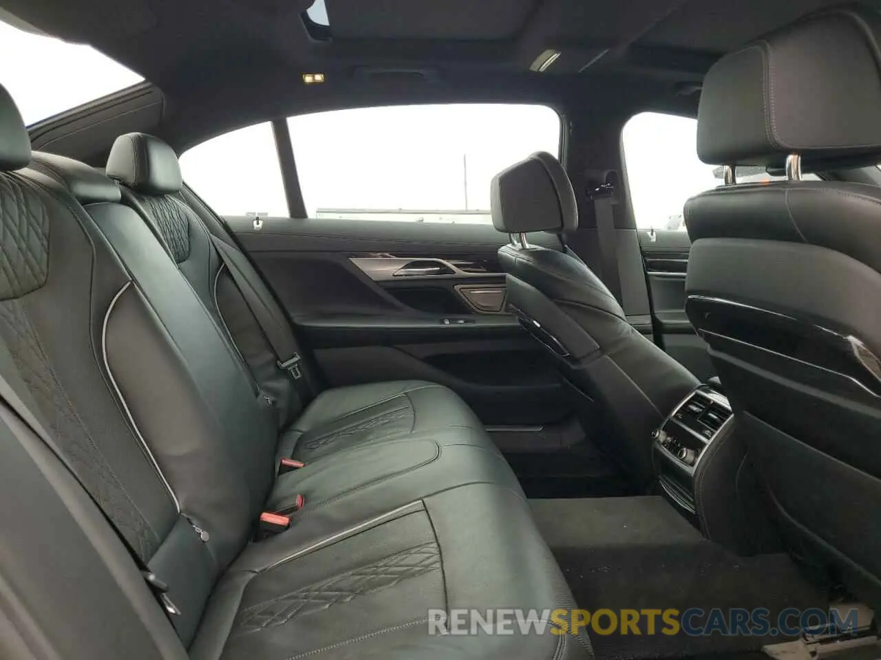 10 Photograph of a damaged car WBA7F2C58KB239848 BMW 7 SERIES 2019