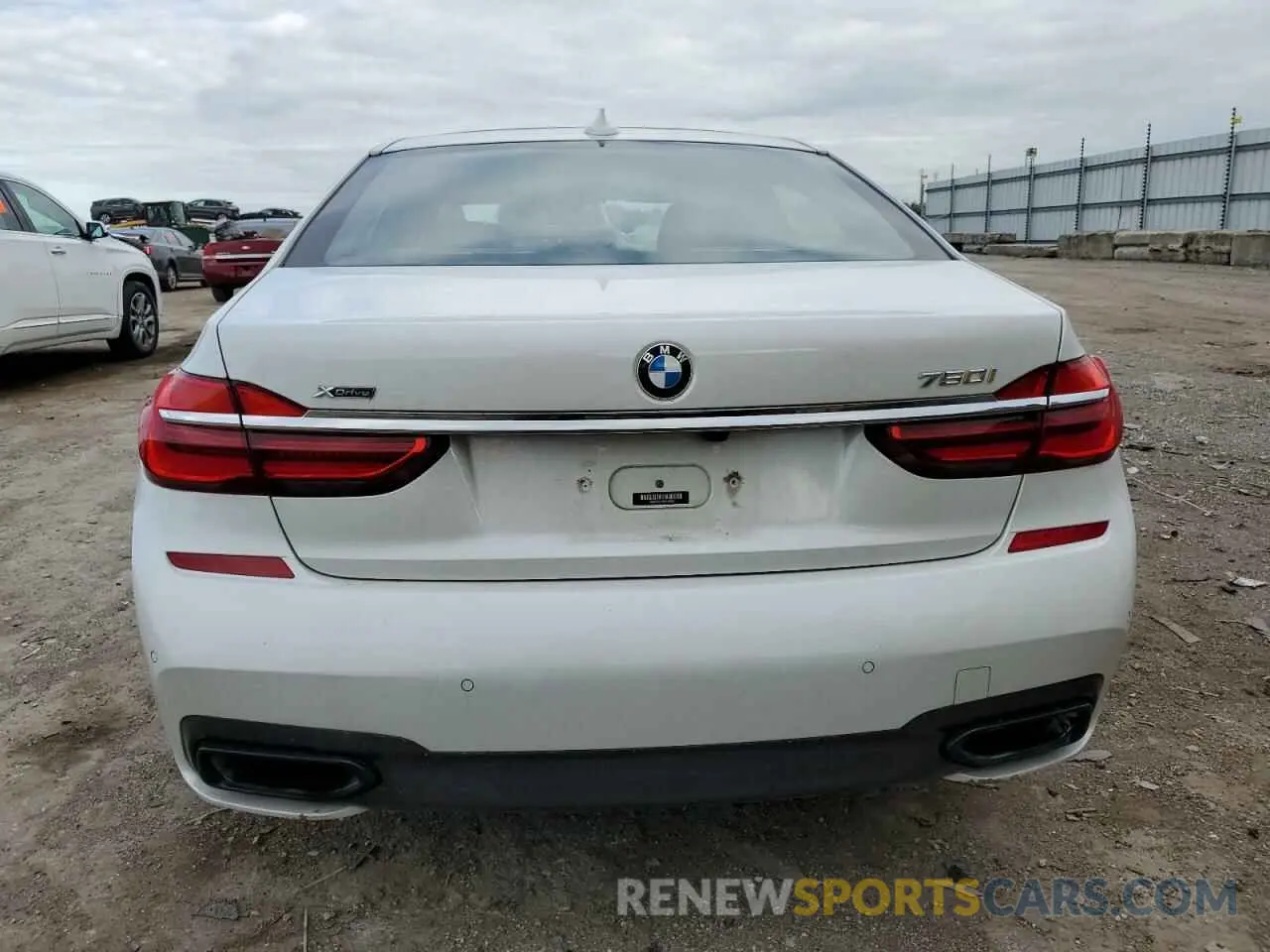6 Photograph of a damaged car WBA7F2C58KB239848 BMW 7 SERIES 2019