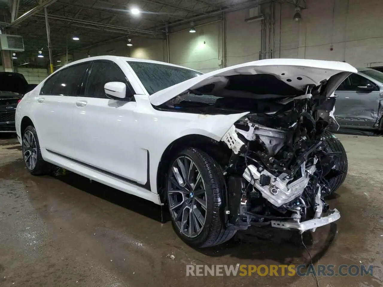 4 Photograph of a damaged car WBA7T2C00LCD61647 BMW 7 SERIES 2020