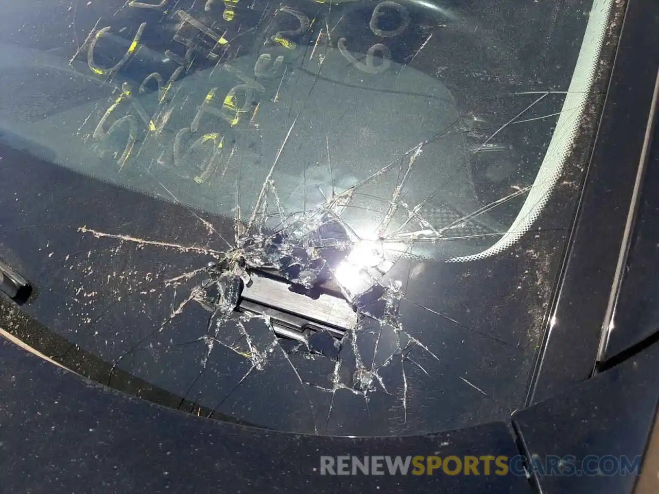 9 Photograph of a damaged car WBA7T2C02LGF96690 BMW 7 SERIES 2020