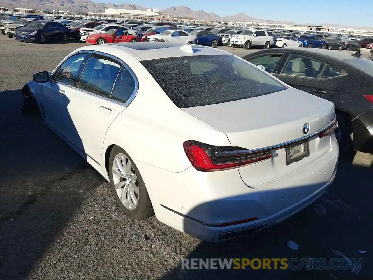 3 Photograph of a damaged car WBA7T2C04LGL17723 BMW 7 SERIES 2020