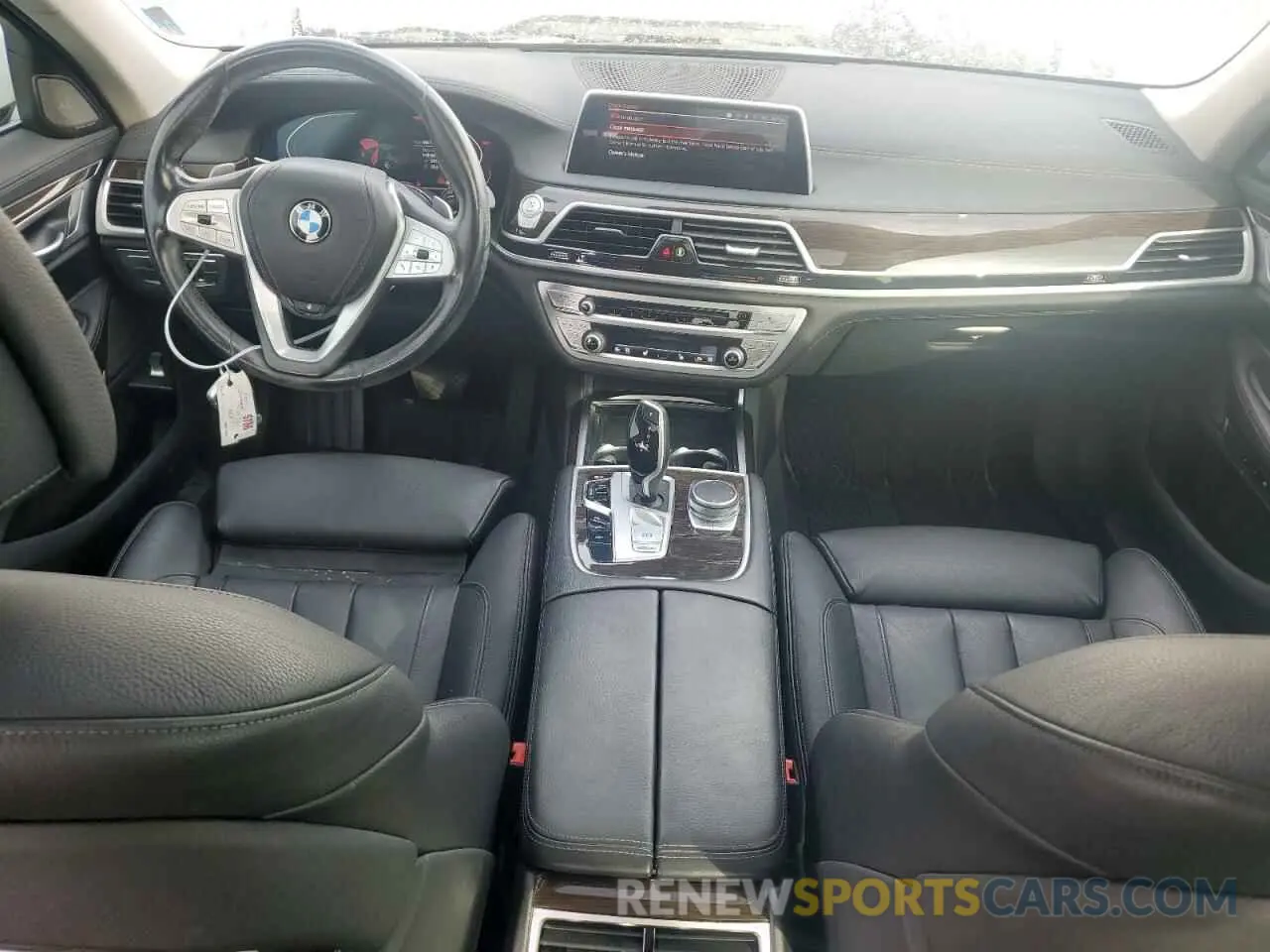8 Photograph of a damaged car WBA7T2C09LGL17815 BMW 7 SERIES 2020