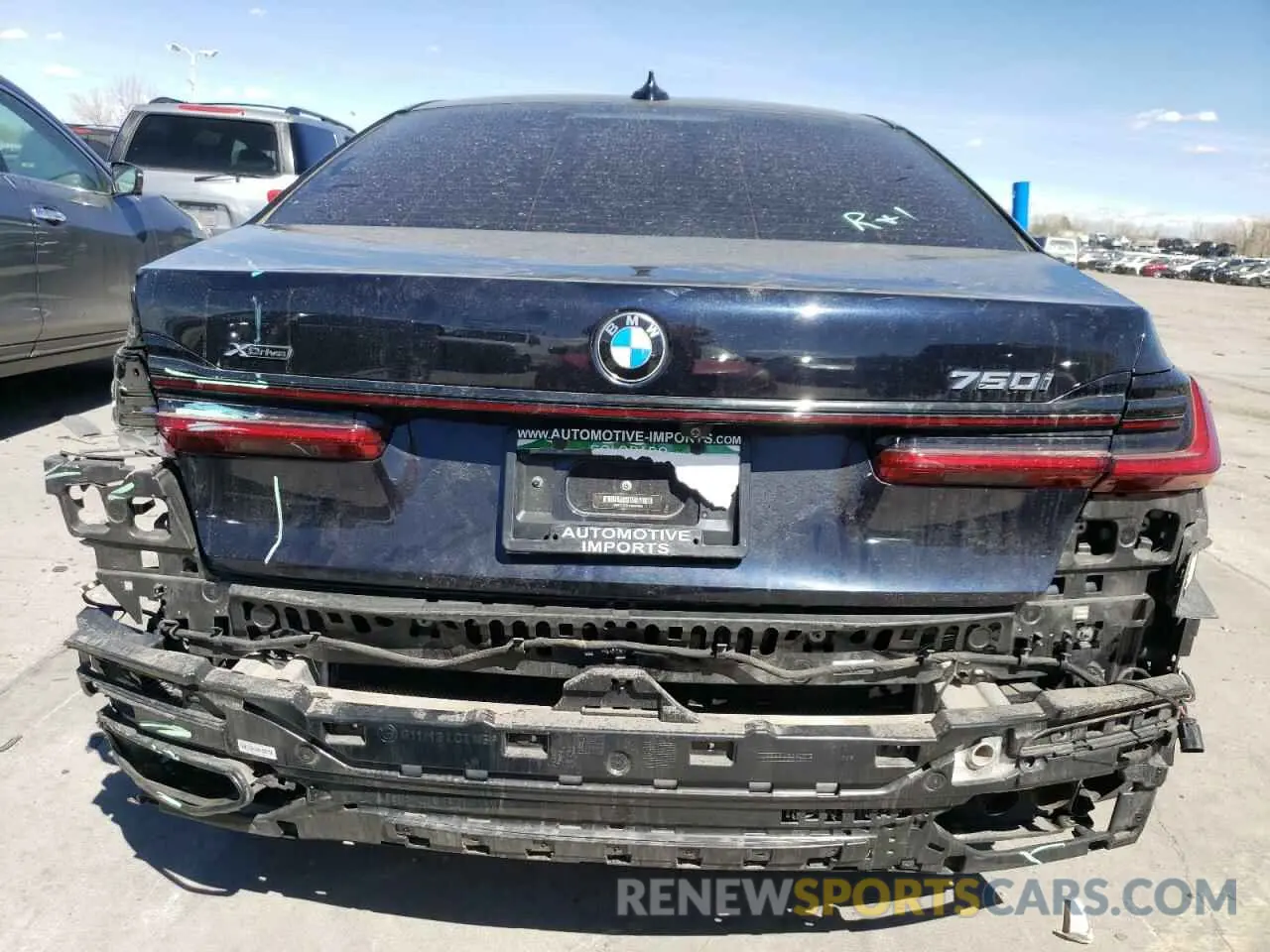 6 Photograph of a damaged car WBA7U2C01LGM26654 BMW 7 SERIES 2020