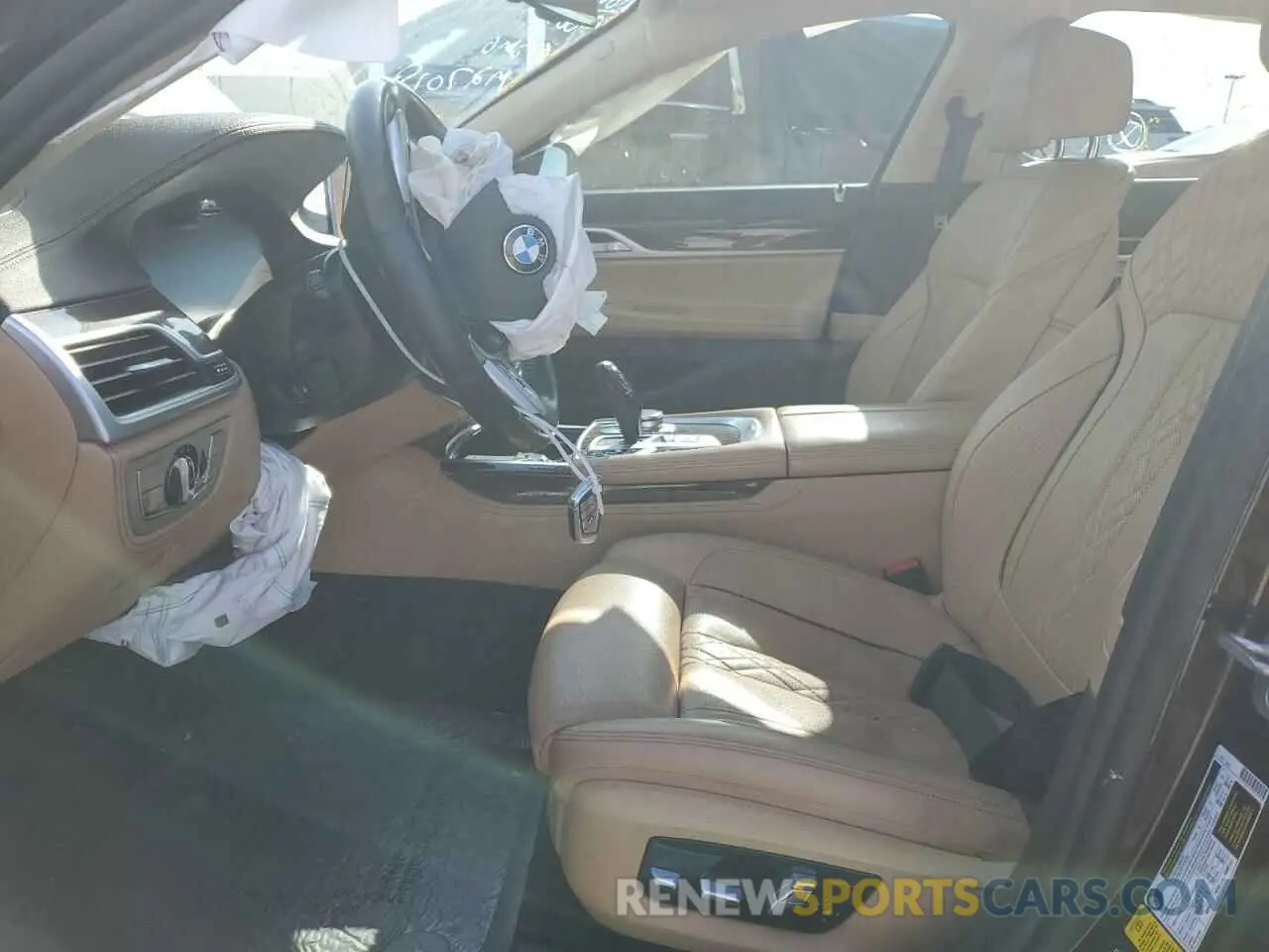 7 Photograph of a damaged car WBA7U2C02LGM27019 BMW 7 SERIES 2020