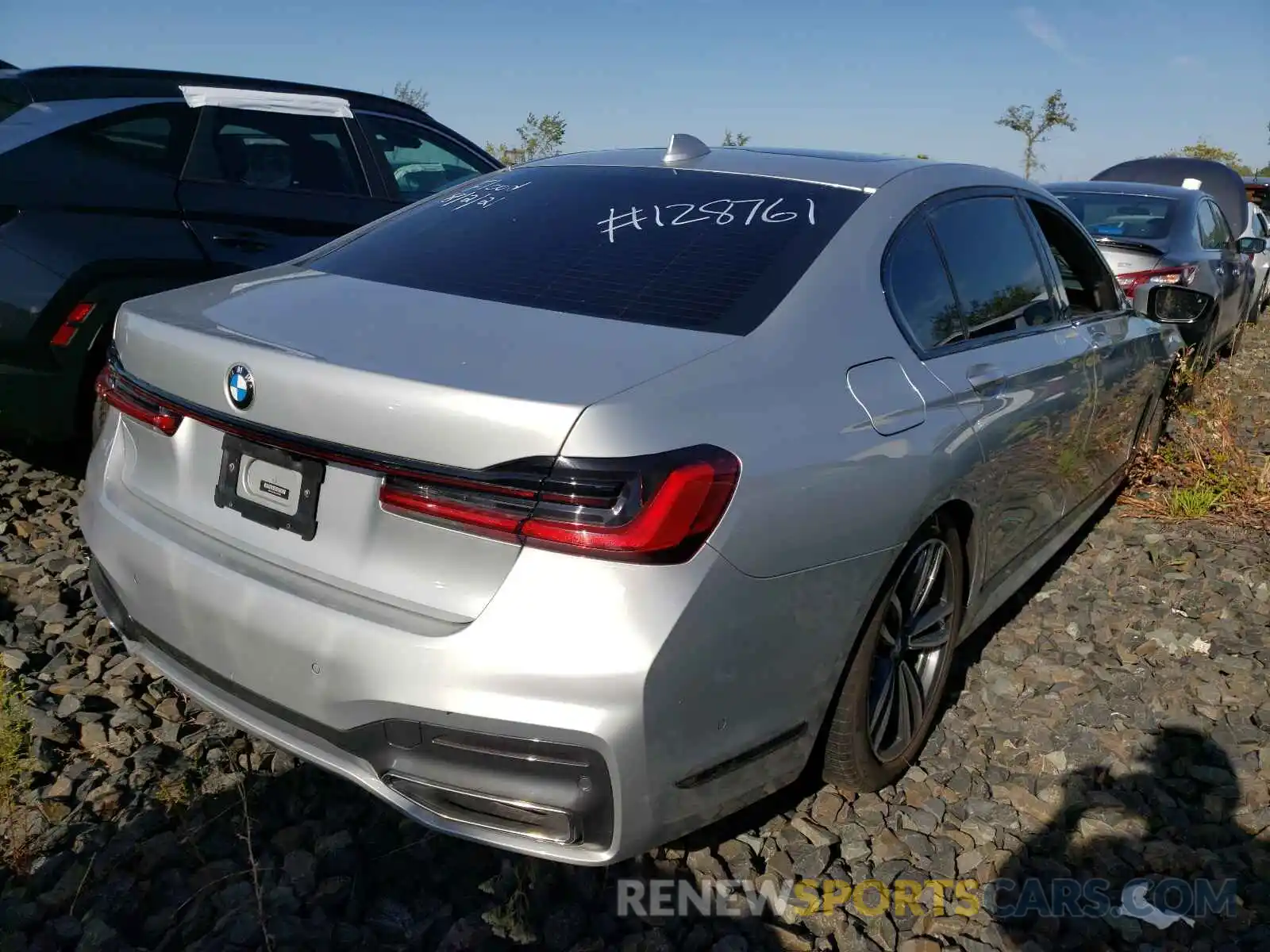 4 Photograph of a damaged car WBA7U2C09LGJ59764 BMW 7 SERIES 2020