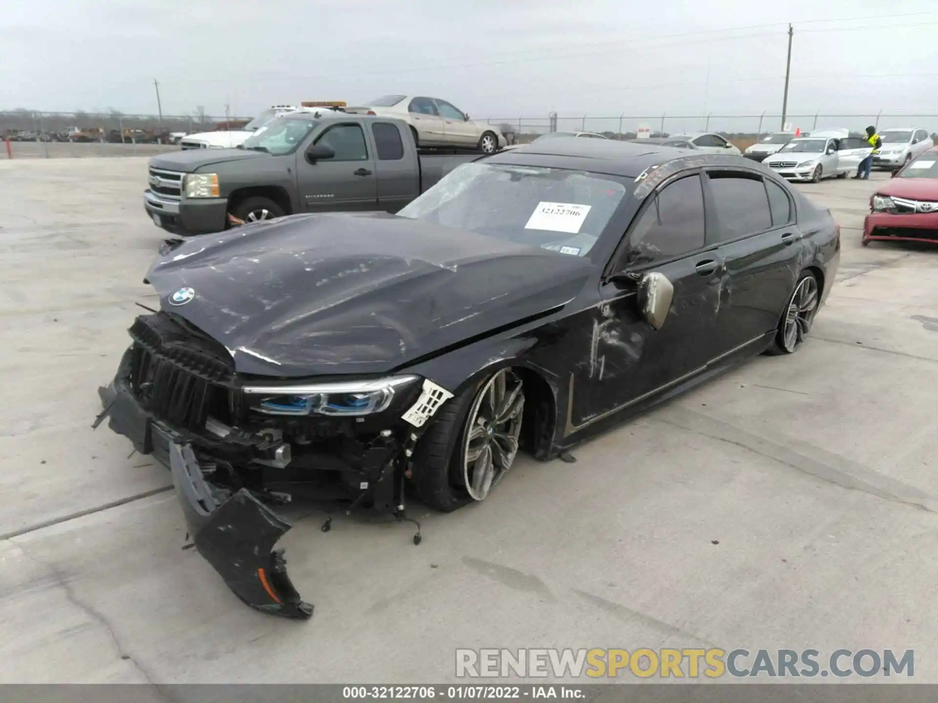 2 Photograph of a damaged car WBA7U6C03LBM63077 BMW 7 SERIES 2020