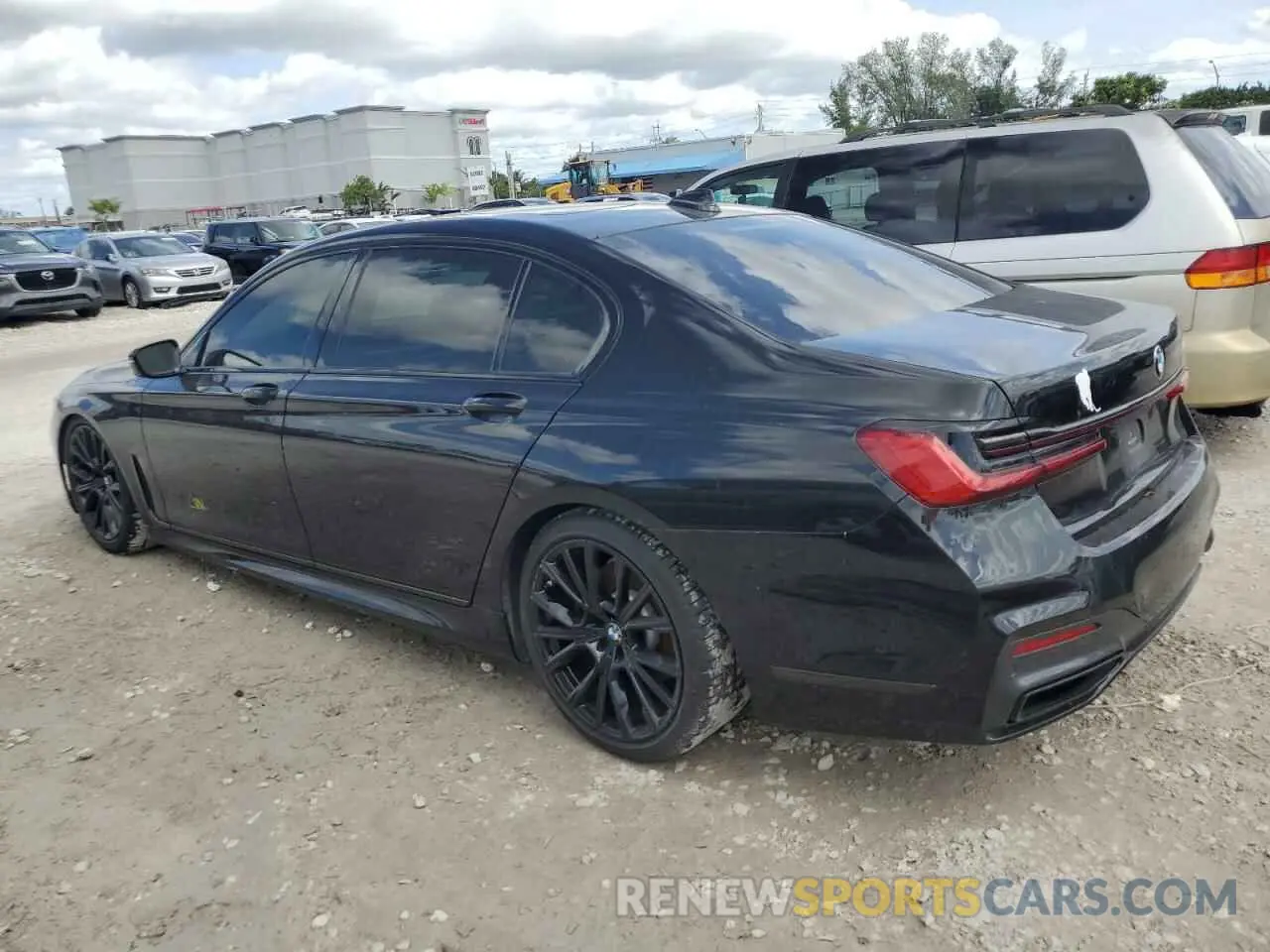 2 Photograph of a damaged car WBA7T2C05MCF41238 BMW 7 SERIES 2021