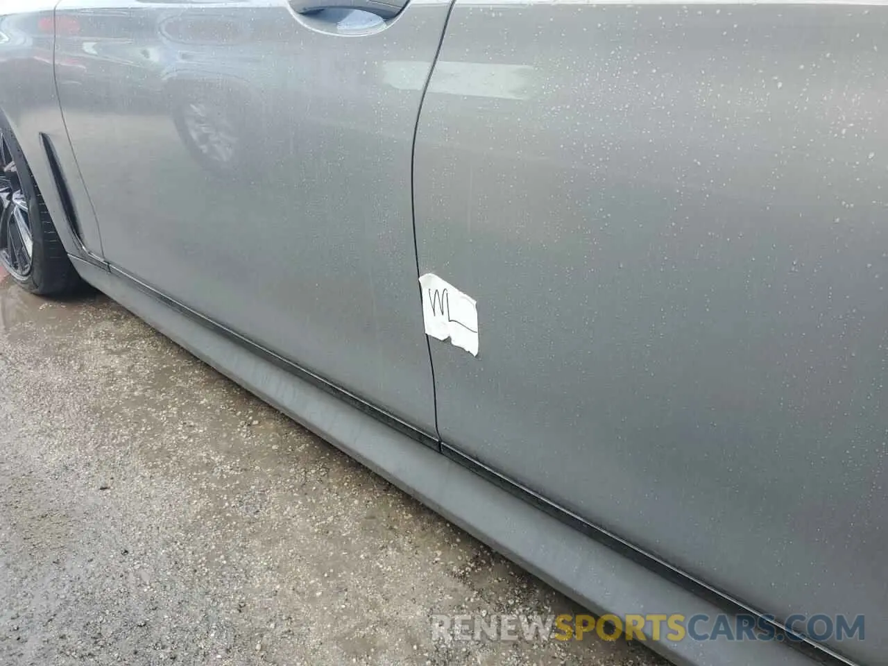 12 Photograph of a damaged car WBA7T2C00NCJ59309 BMW 7 SERIES 2022
