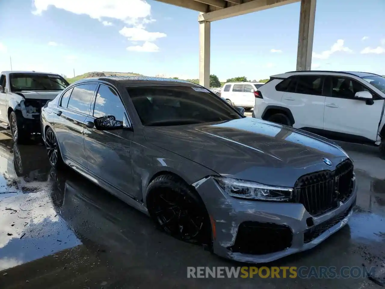 1 Photograph of a damaged car WBA7U2C02NCG85392 BMW 7 SERIES 2022