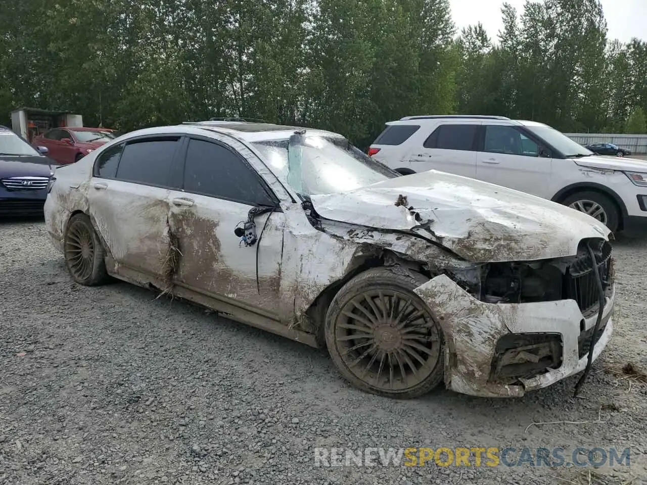 4 Photograph of a damaged car WBA7U2C04NCH44975 BMW 7 SERIES 2022