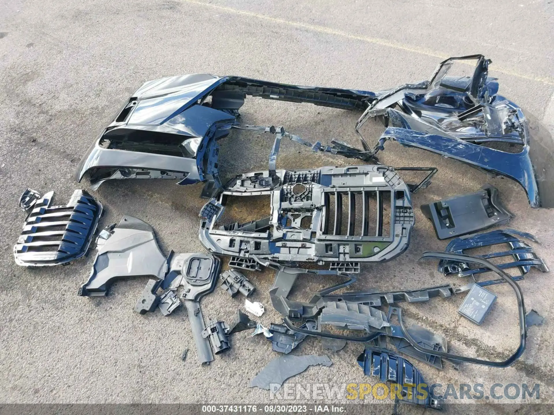 12 Photograph of a damaged car WBA23EH00PCL69917 BMW 7 SERIES 2023
