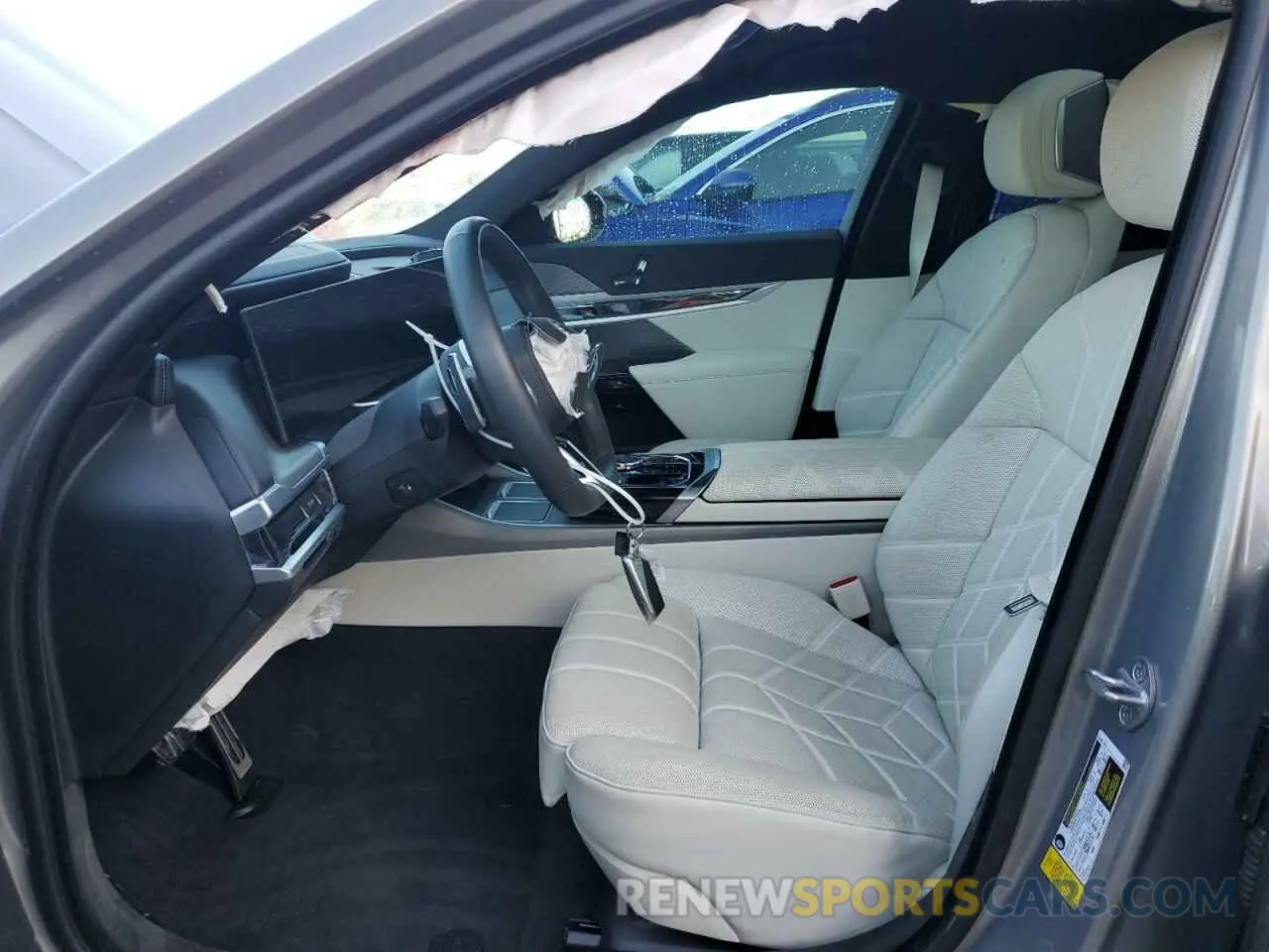 7 Photograph of a damaged car WBA23EH03PCN09717 BMW 7 SERIES 2023