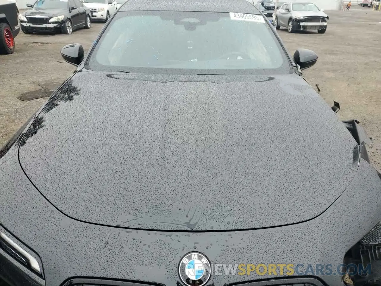 11 Photograph of a damaged car WBA23EH06PCM18585 BMW 7 SERIES 2023