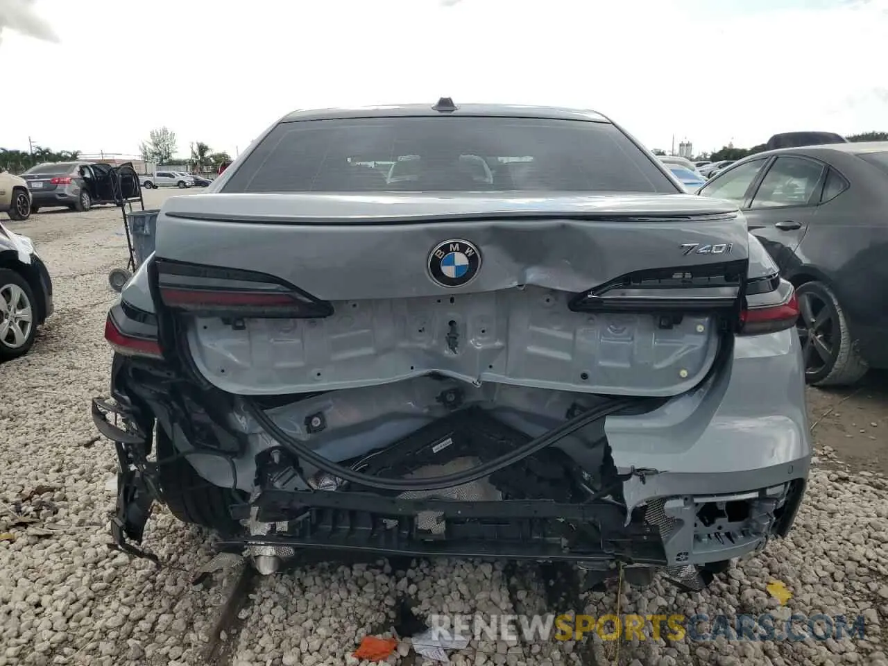 6 Photograph of a damaged car WBA23EH07RCP32314 BMW 7 SERIES 2024